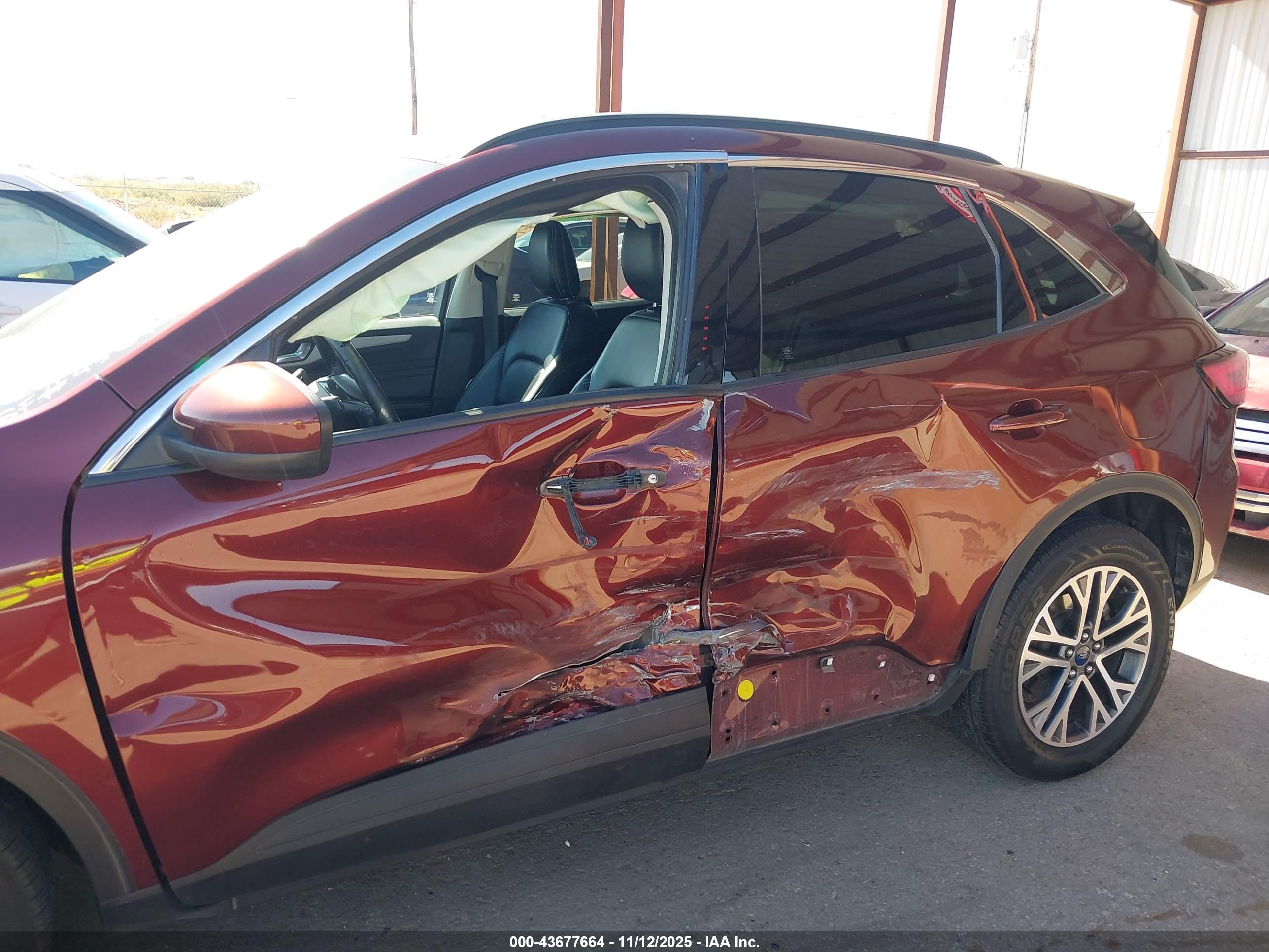 FORD ESCAPE image 6