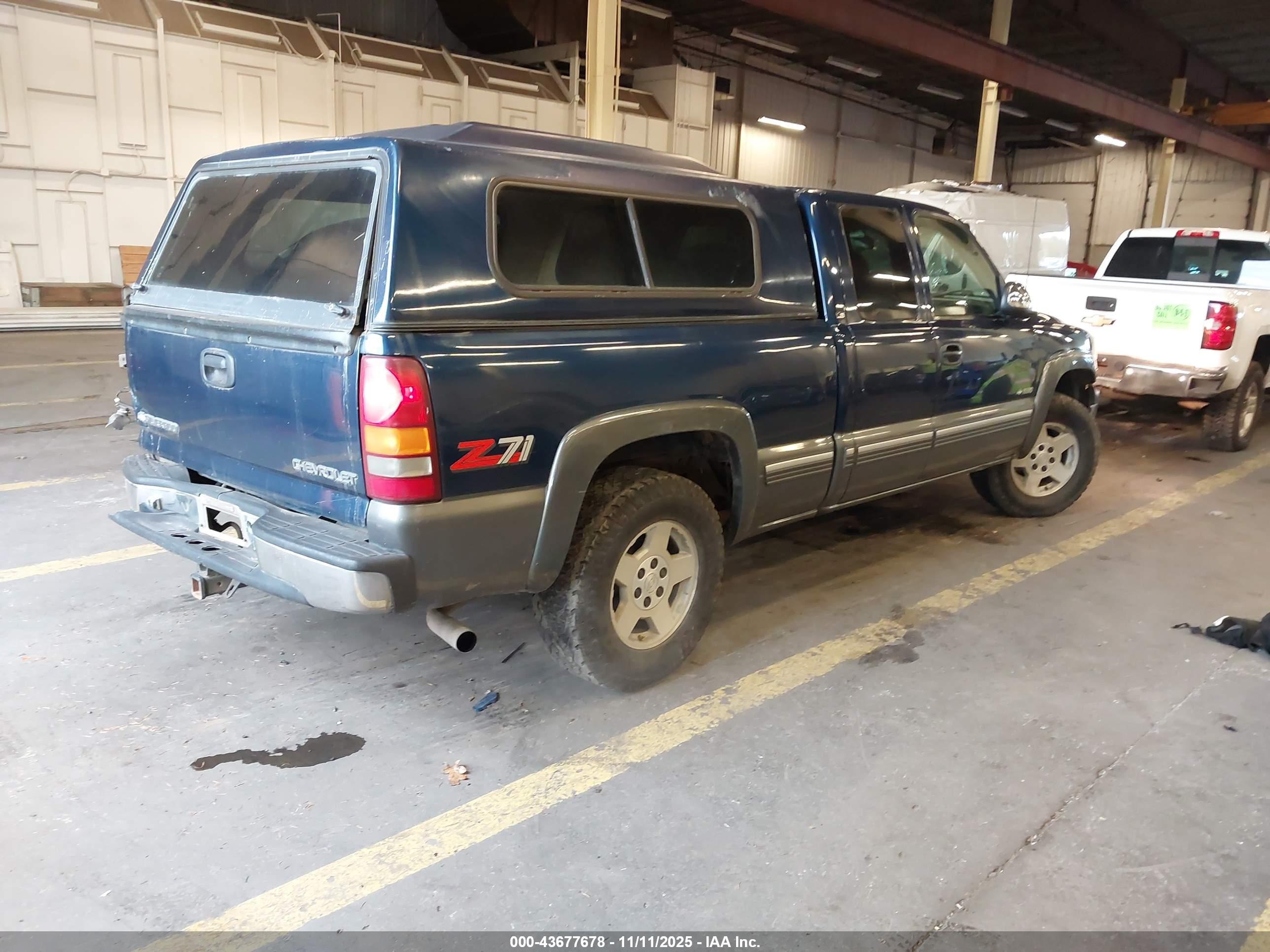 CHEVROLET SILVERADO image 4