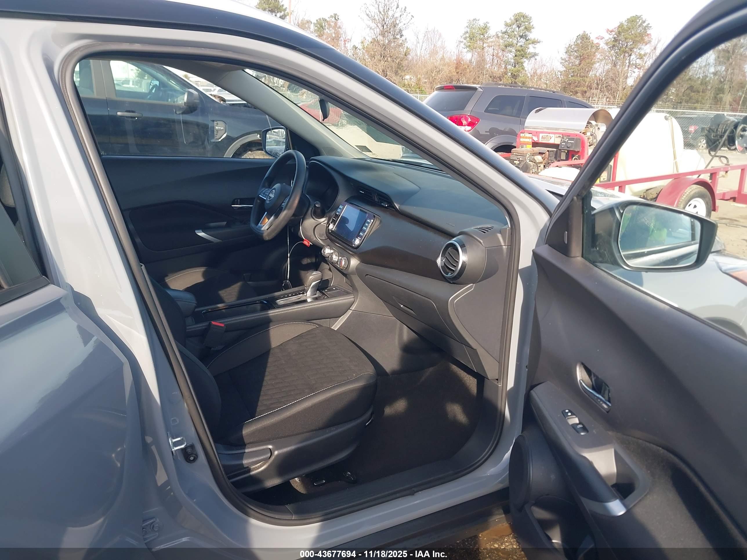 NISSAN KICKS image 5