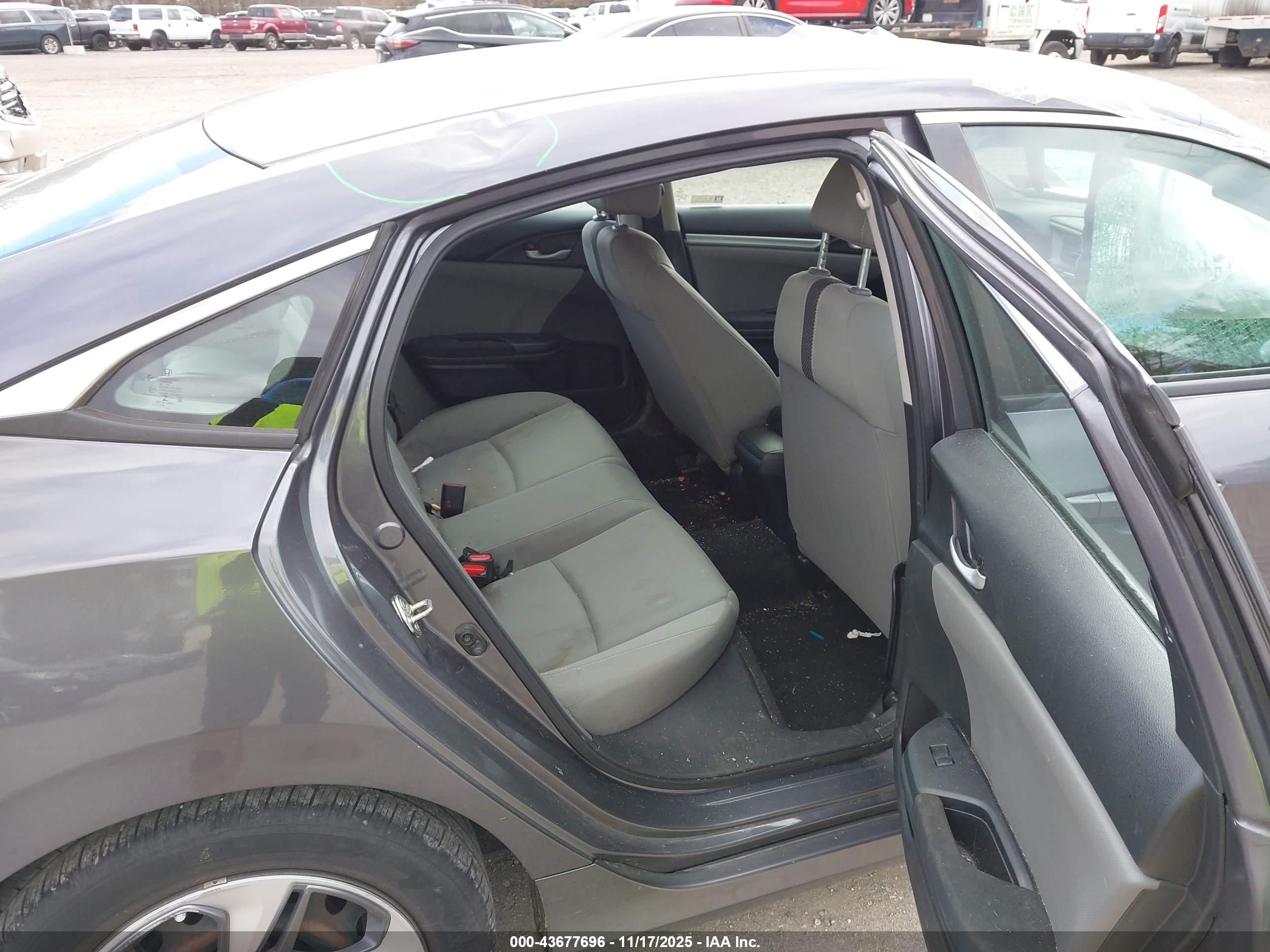 HONDA CIVIC image 8