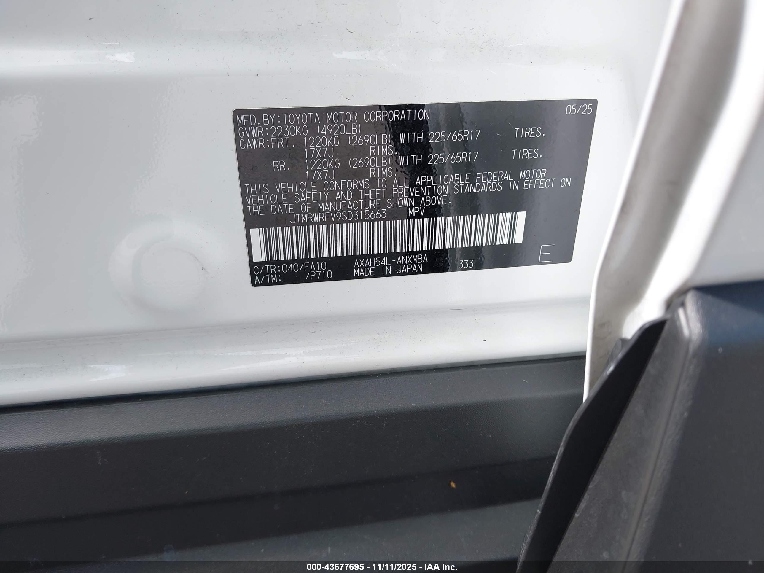 TOYOTA RAV4 image 9