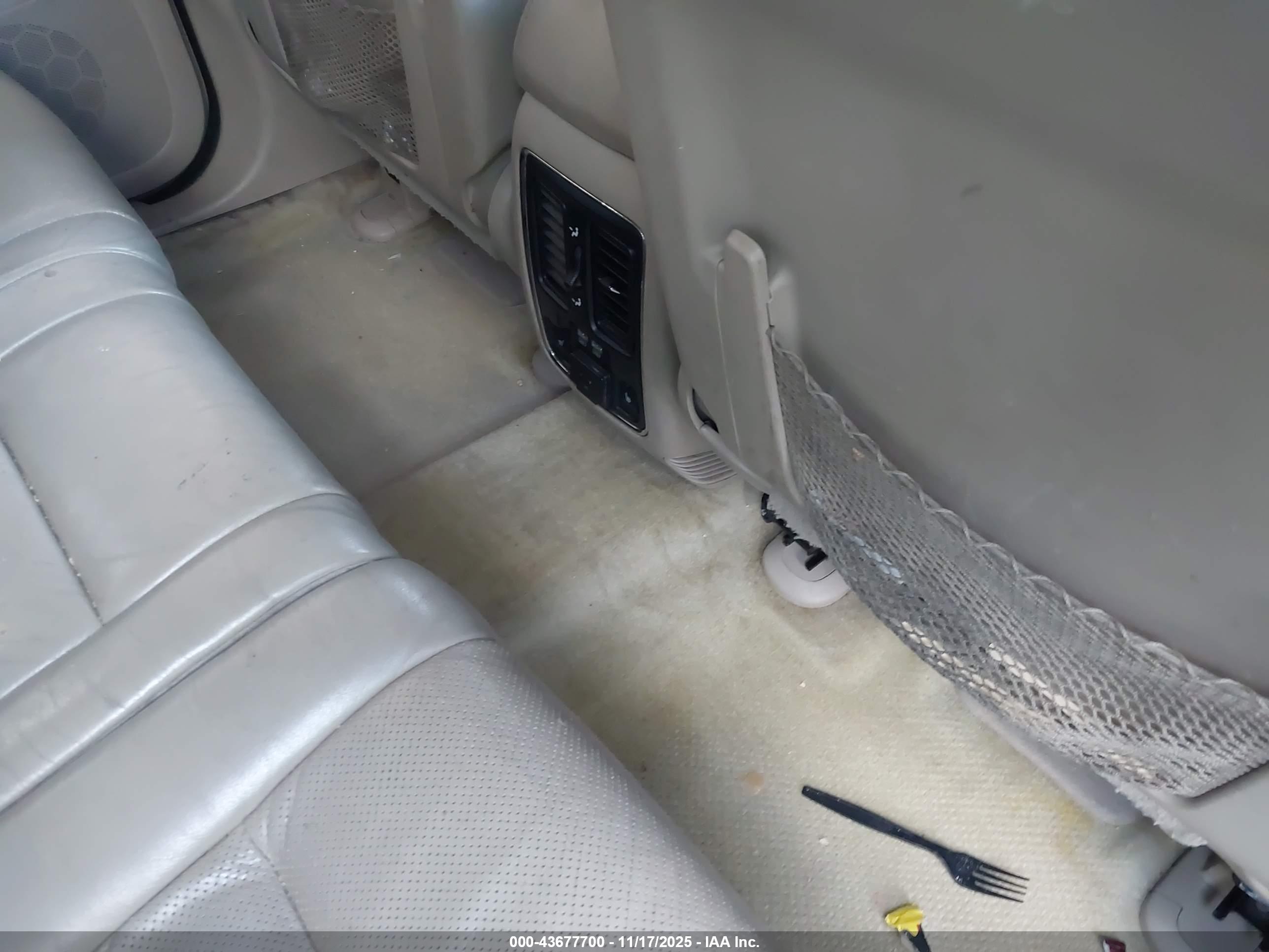 JEEP GRAND image 8