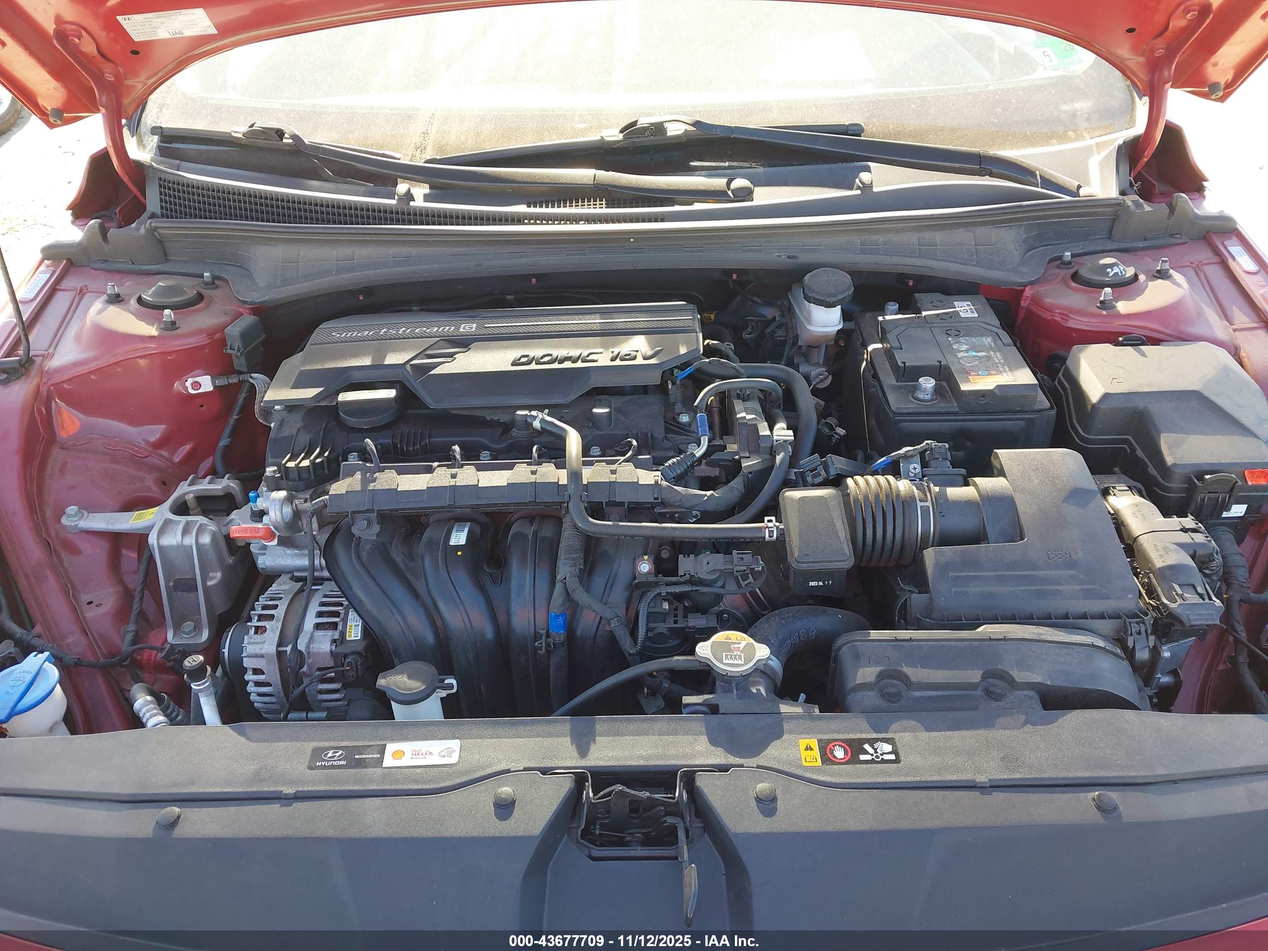 HYUNDAI ELANTRA image 10
