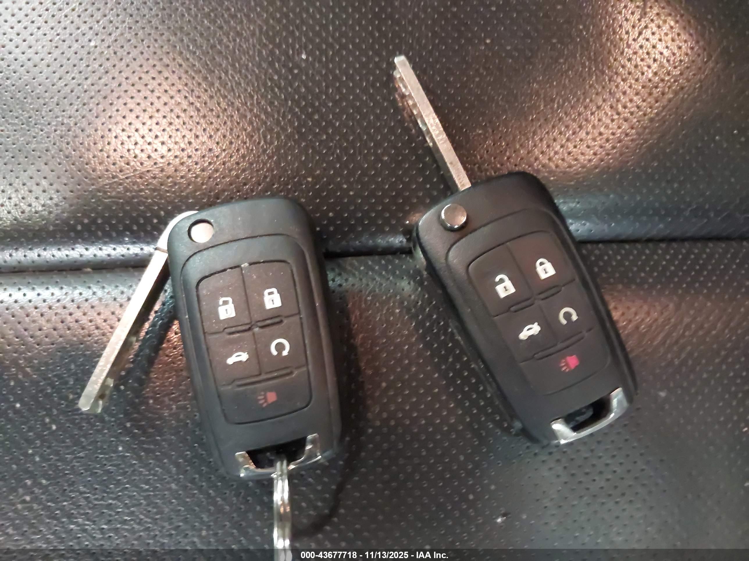CHEVROLET EQUINOX image 11