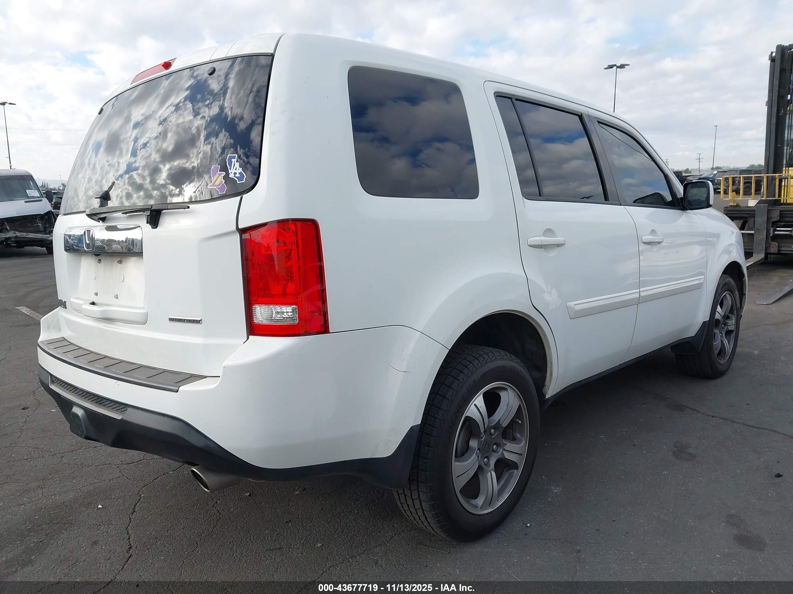 HONDA PILOT image 4