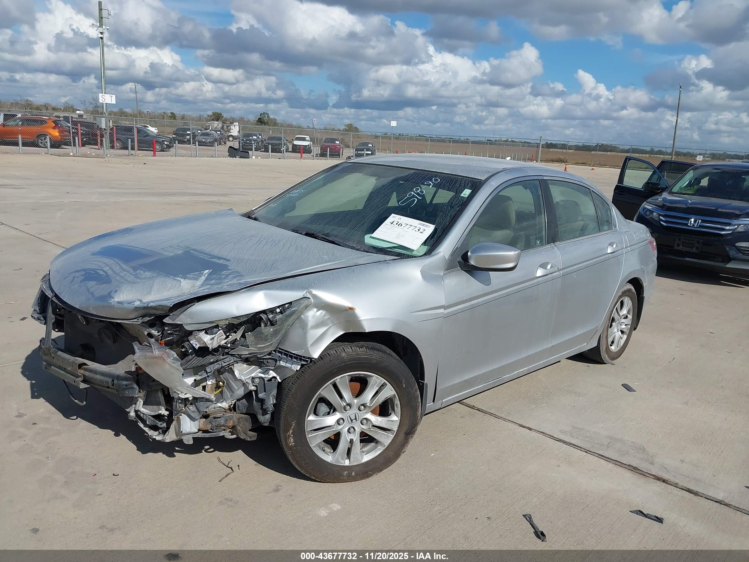 HONDA ACCORD image 2