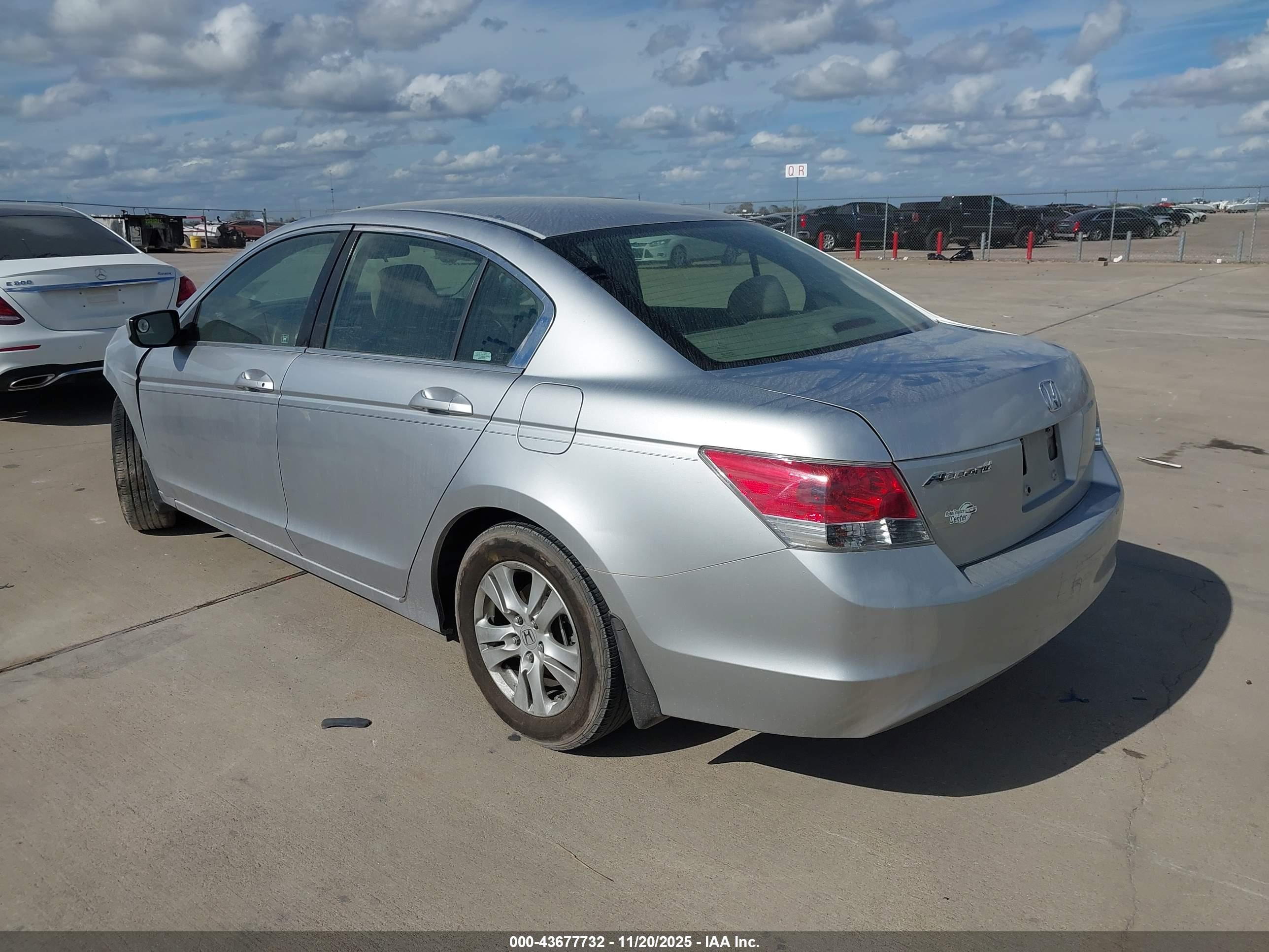 HONDA ACCORD image 3