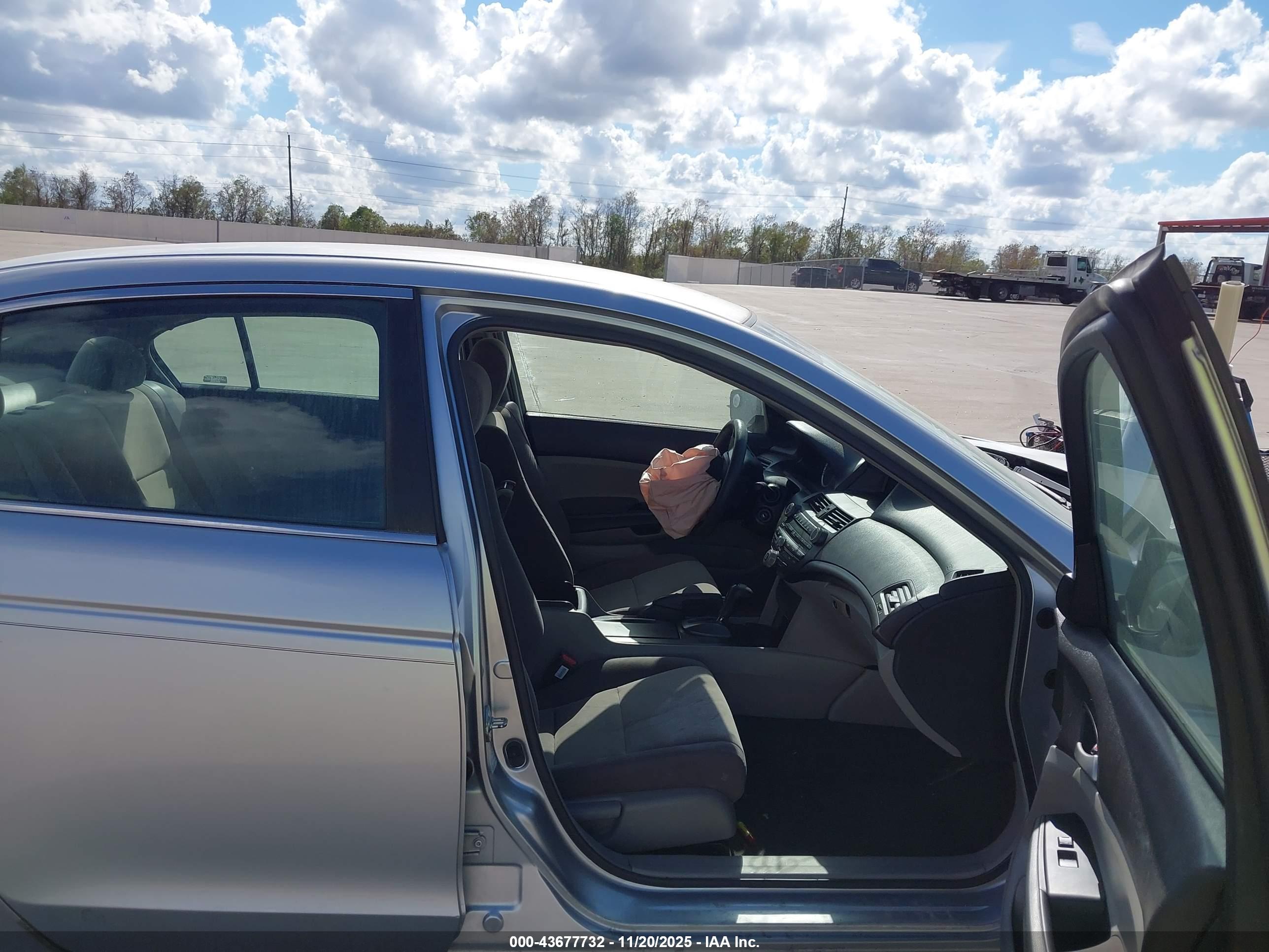 HONDA ACCORD image 5