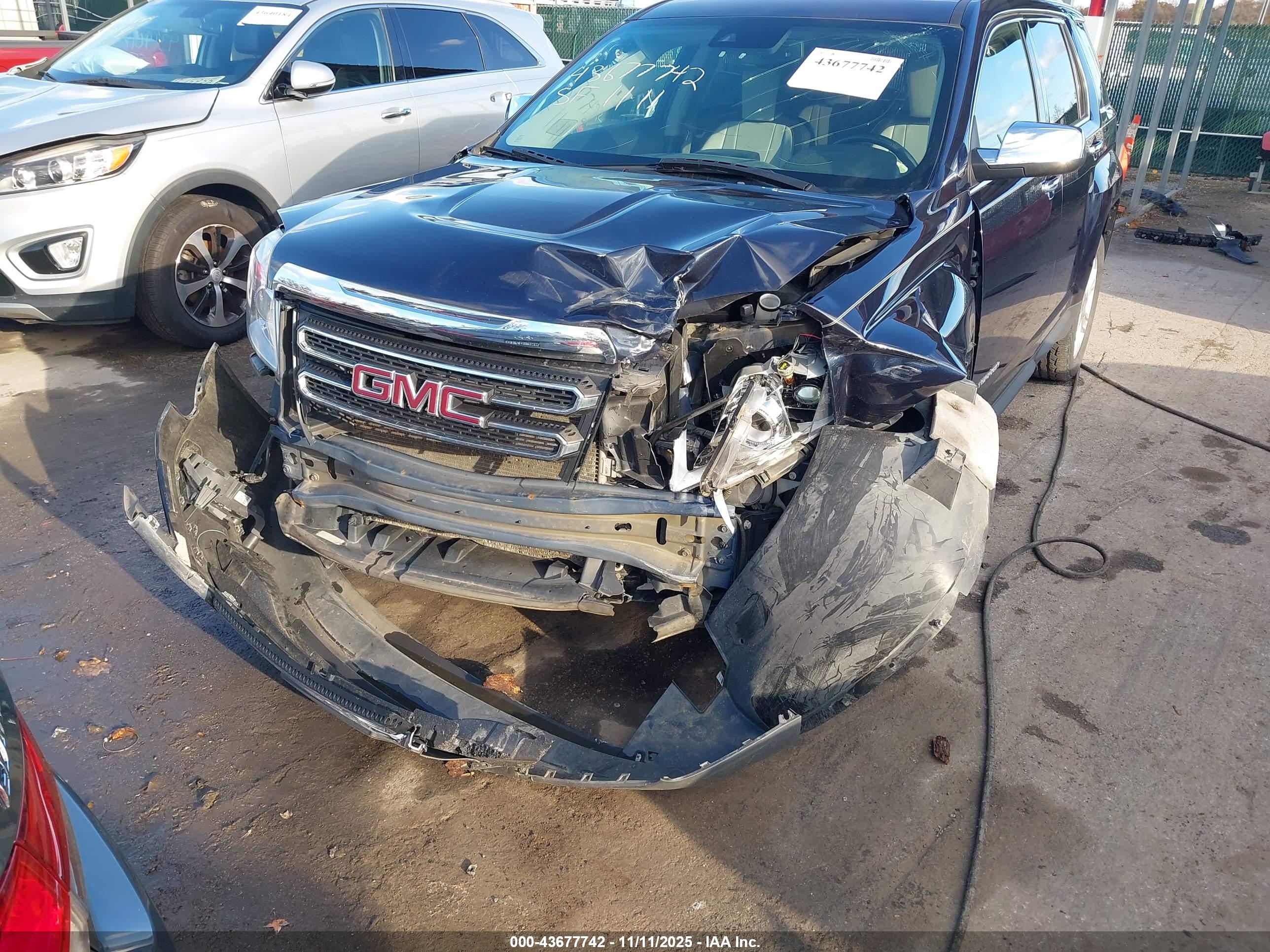 GMC TERRAIN image 6