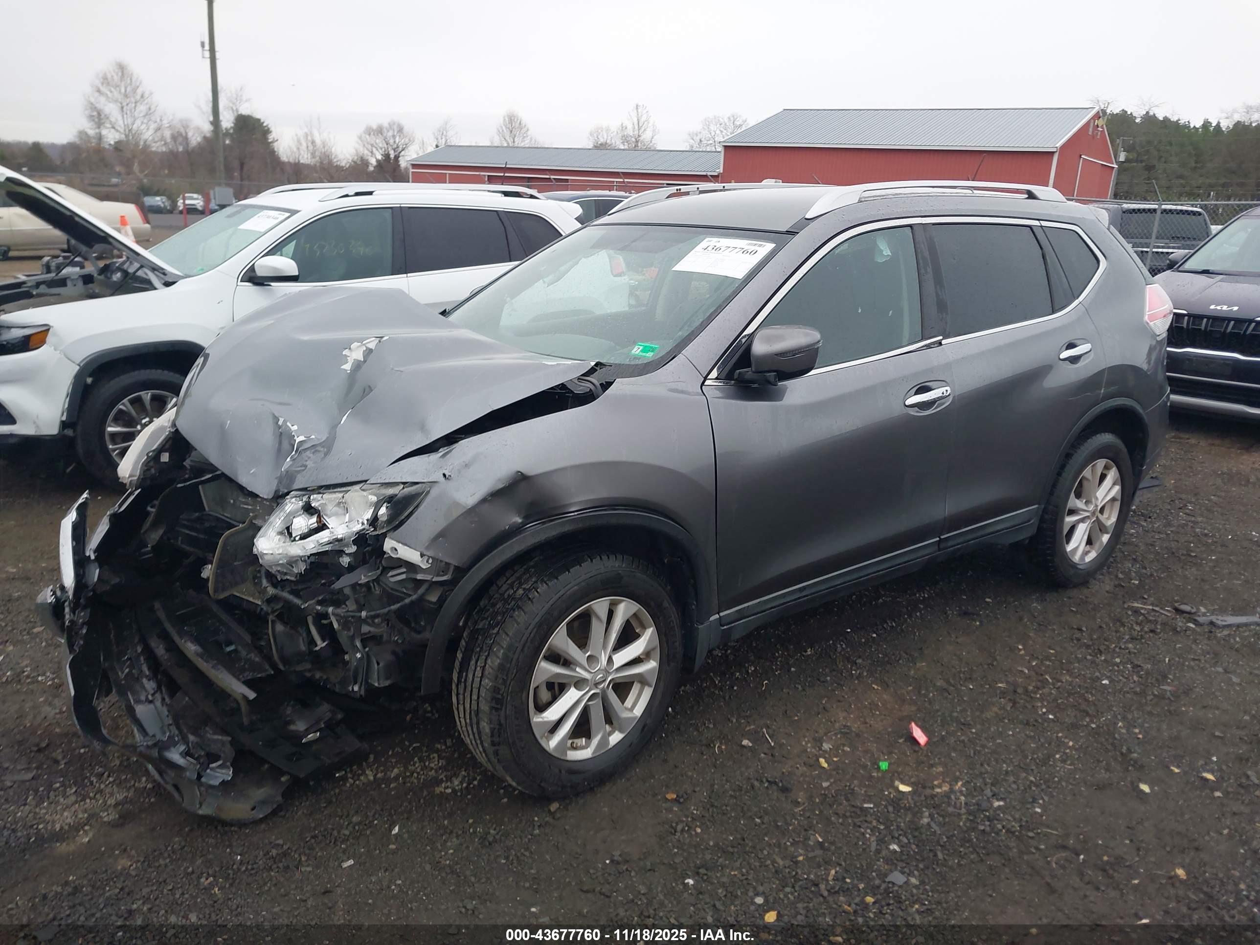 NISSAN ROGUE image 2