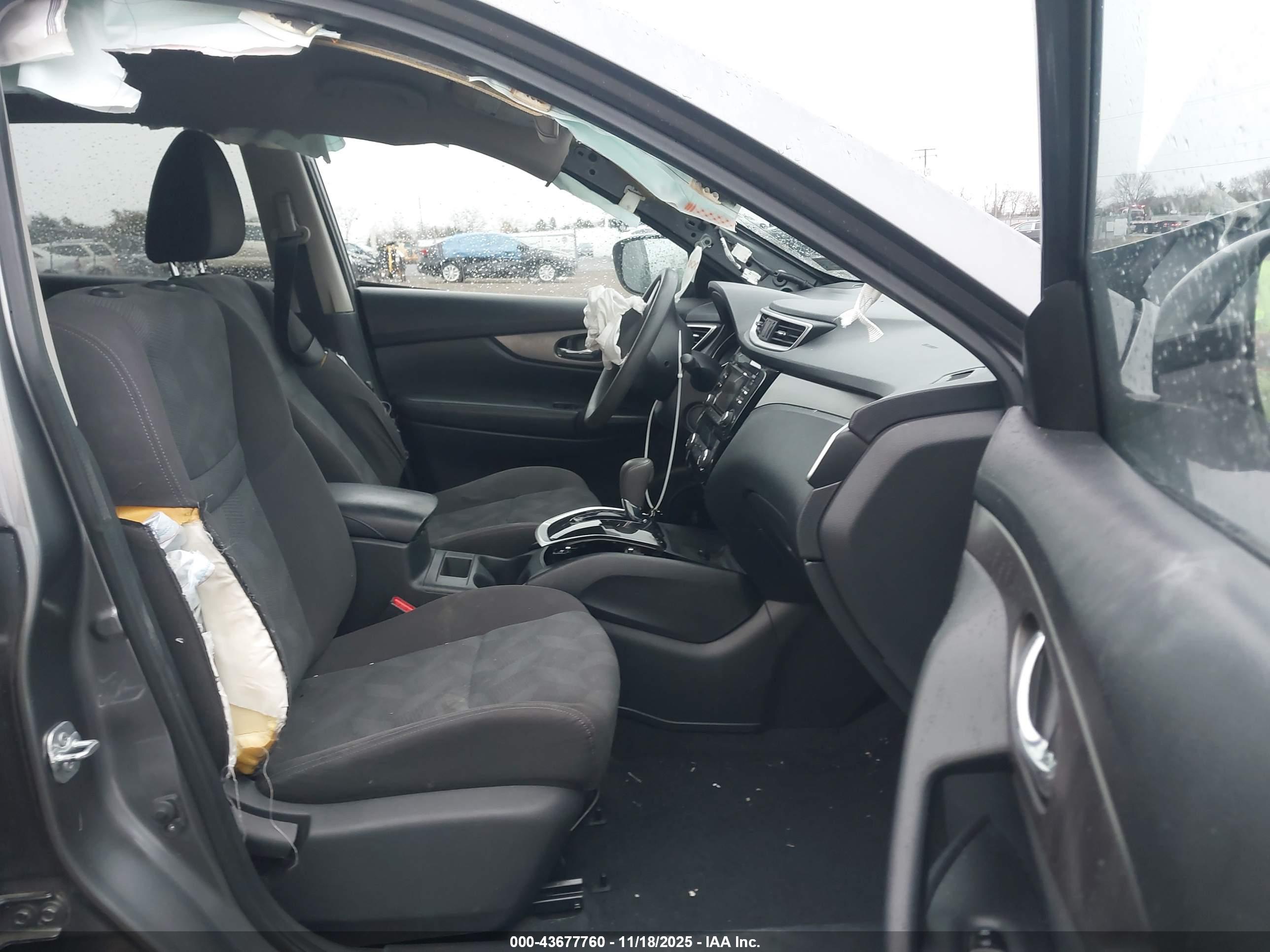 NISSAN ROGUE image 5