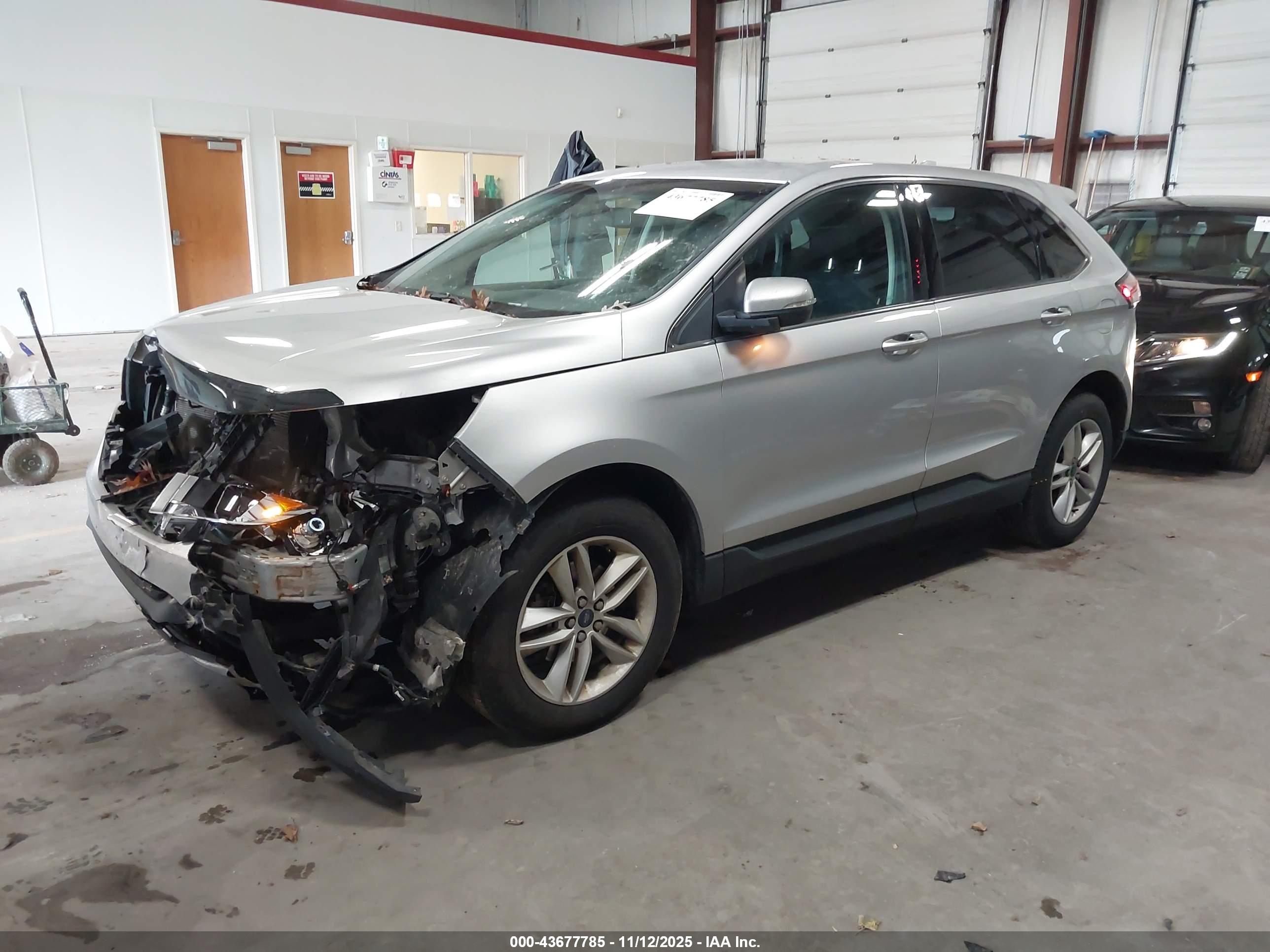 FORD EDGE image 2