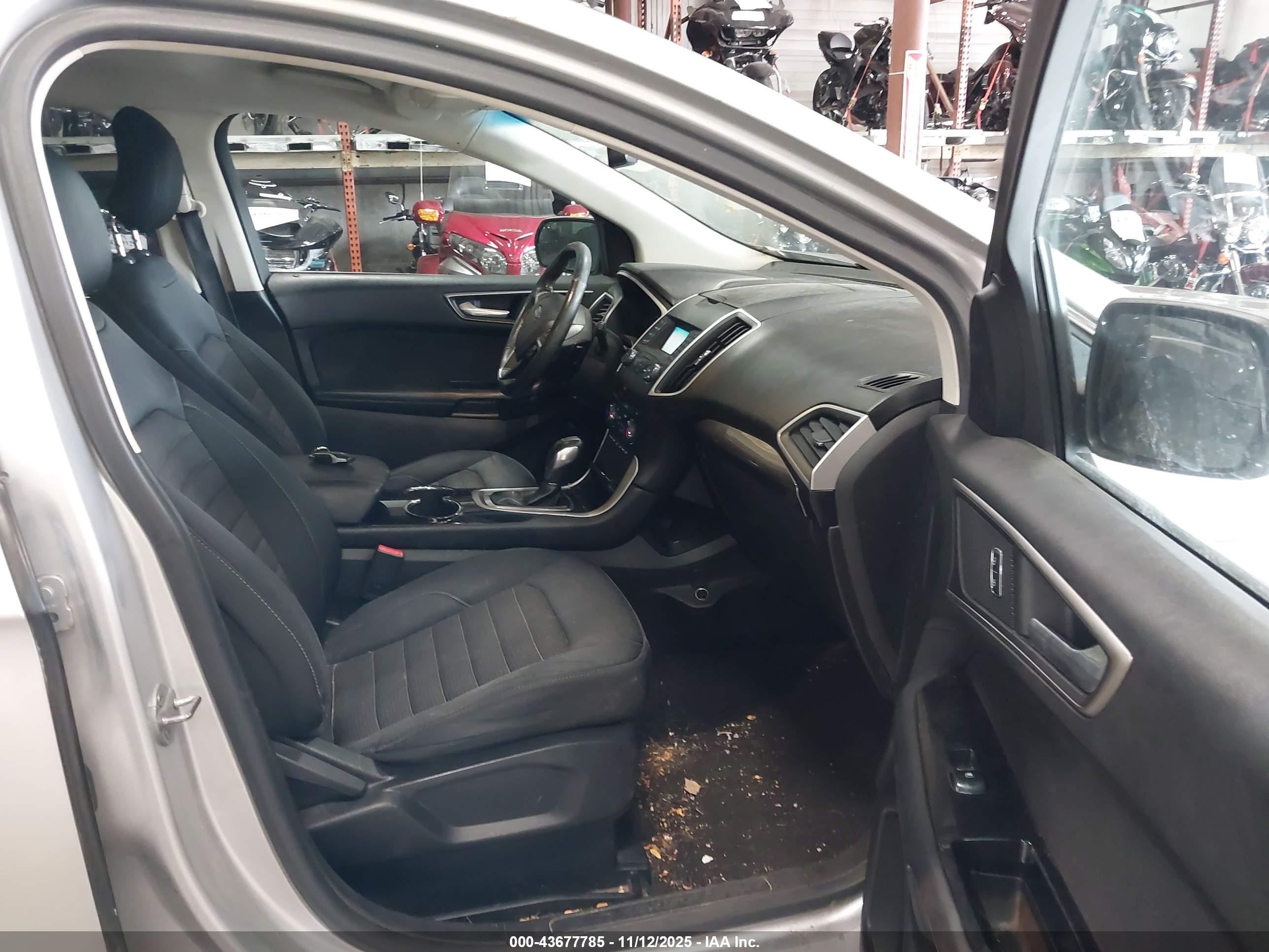 FORD EDGE image 5