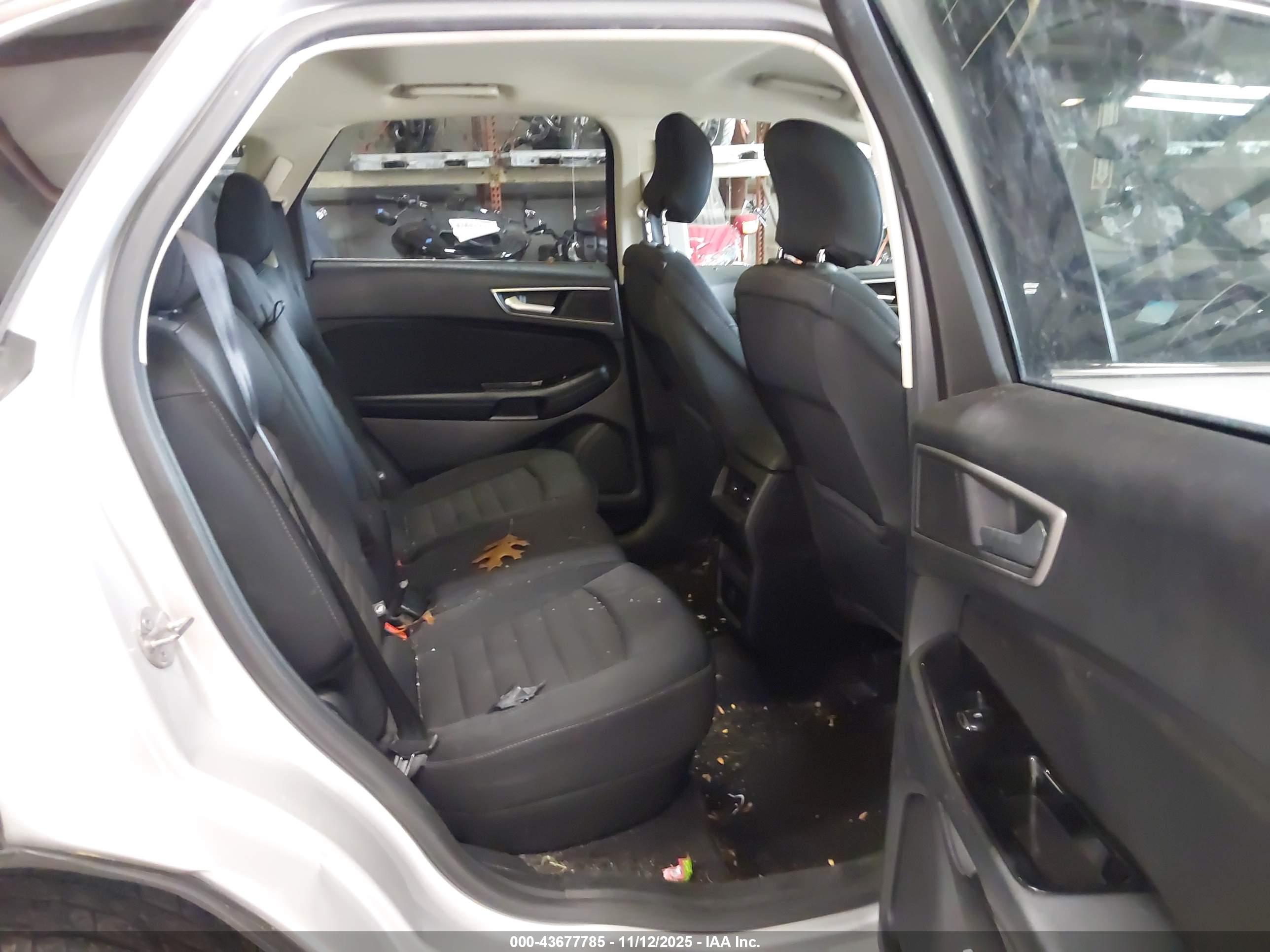 FORD EDGE image 8