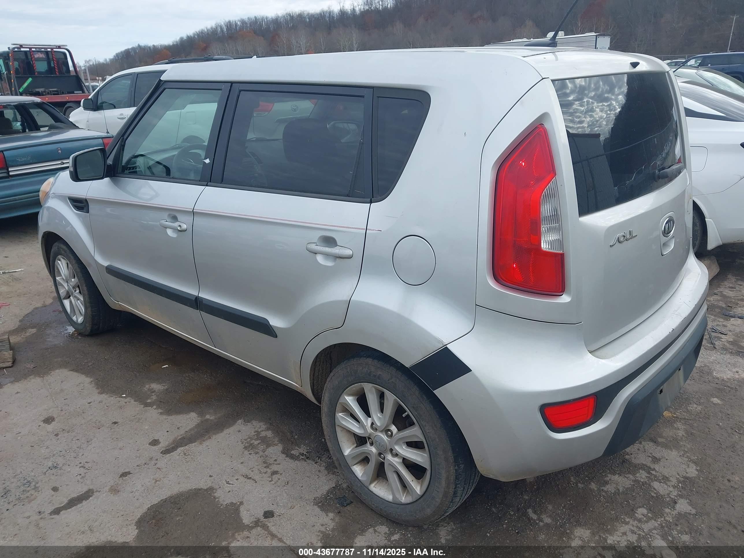 KIA SOUL image 3