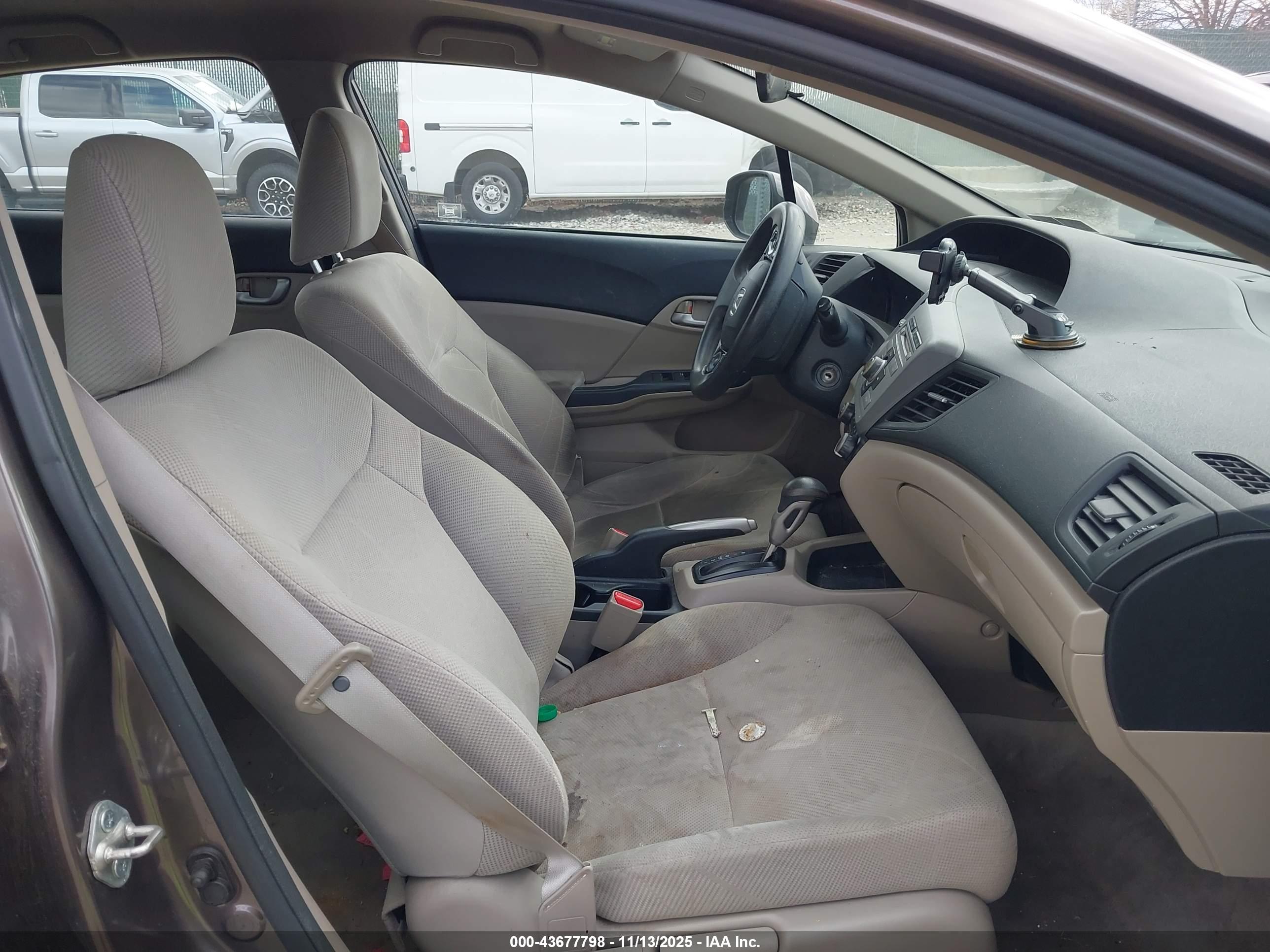 HONDA CIVIC image 5