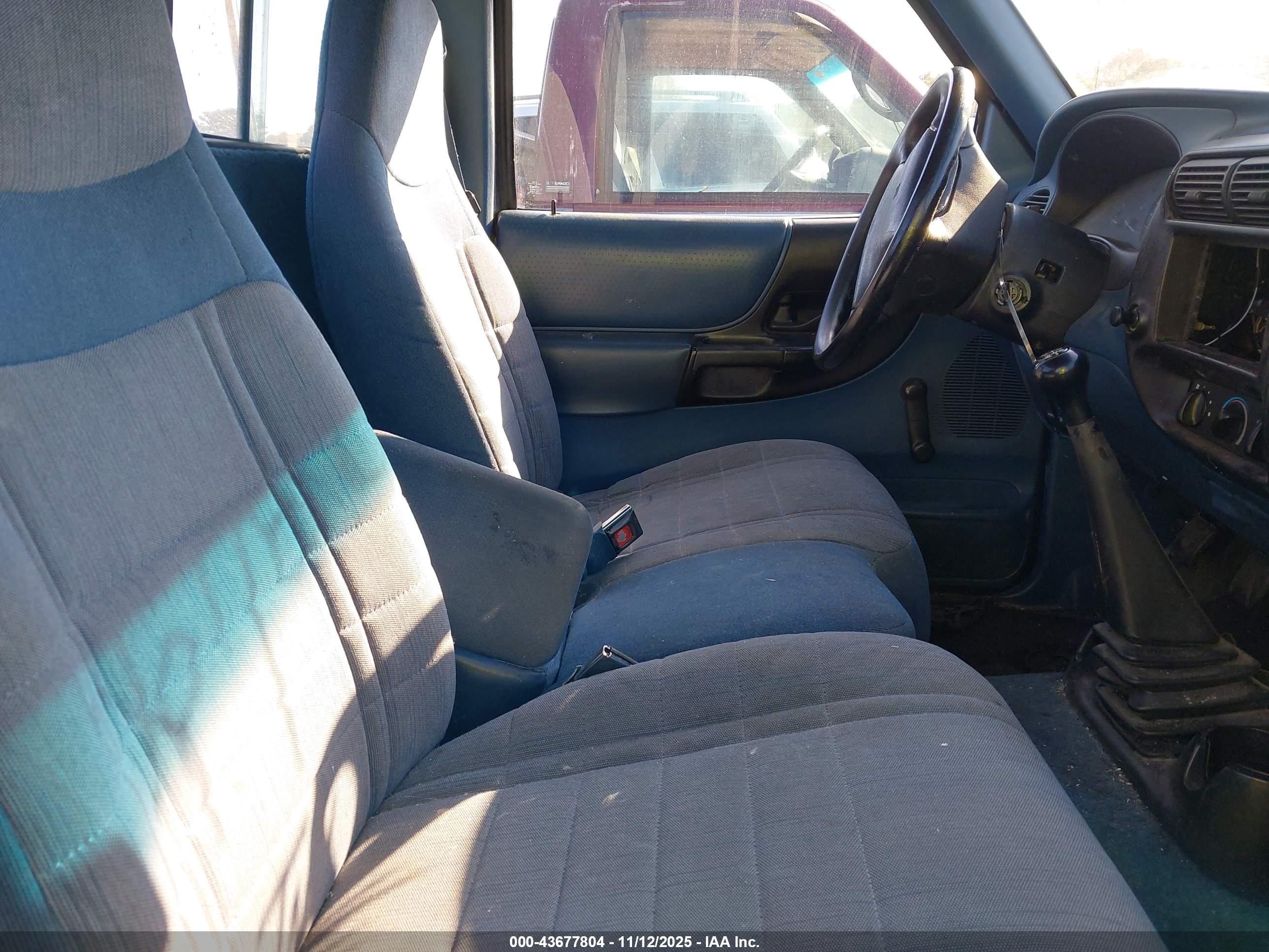 FORD RANGER image 8