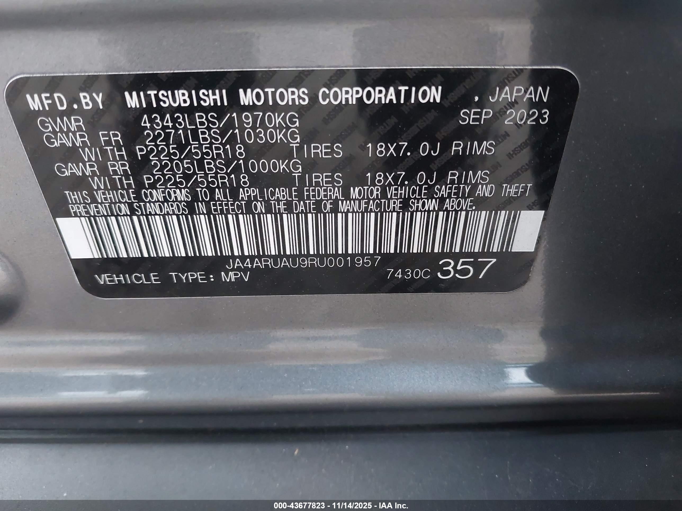 MITSUBISHI OUTLANDER image 9