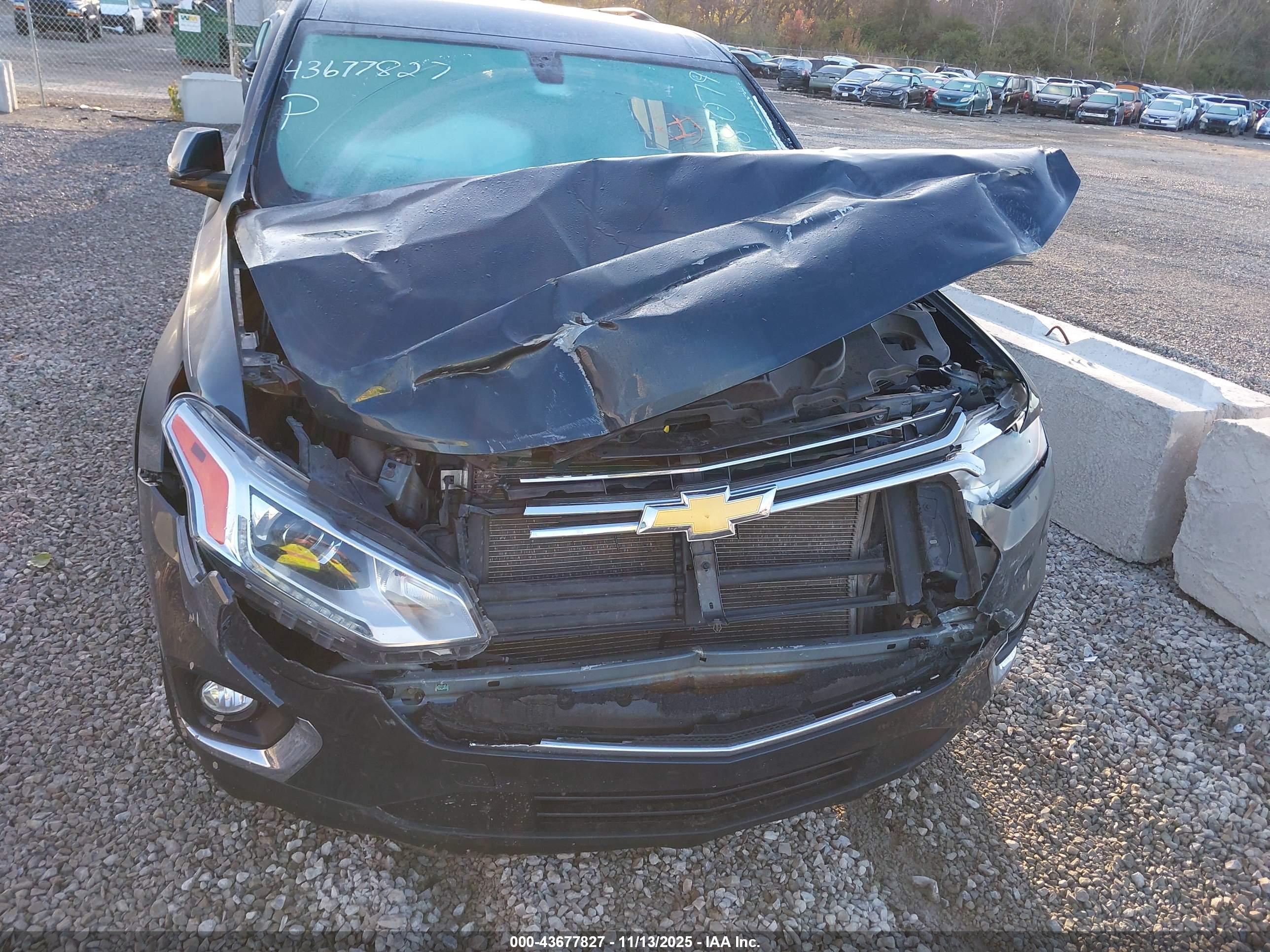 CHEVROLET TRAVERSE image 6