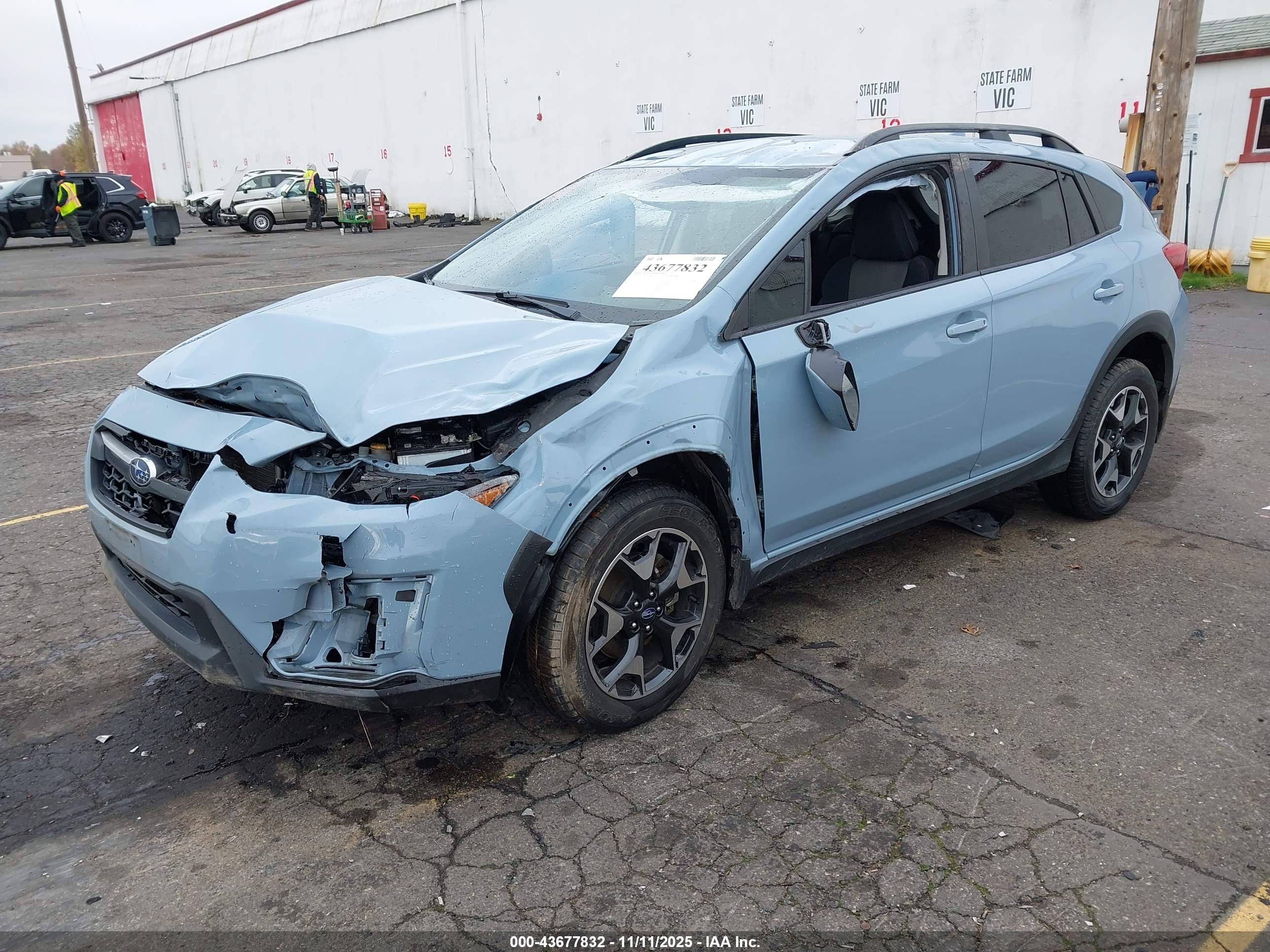SUBARU CROSSTREK image 2