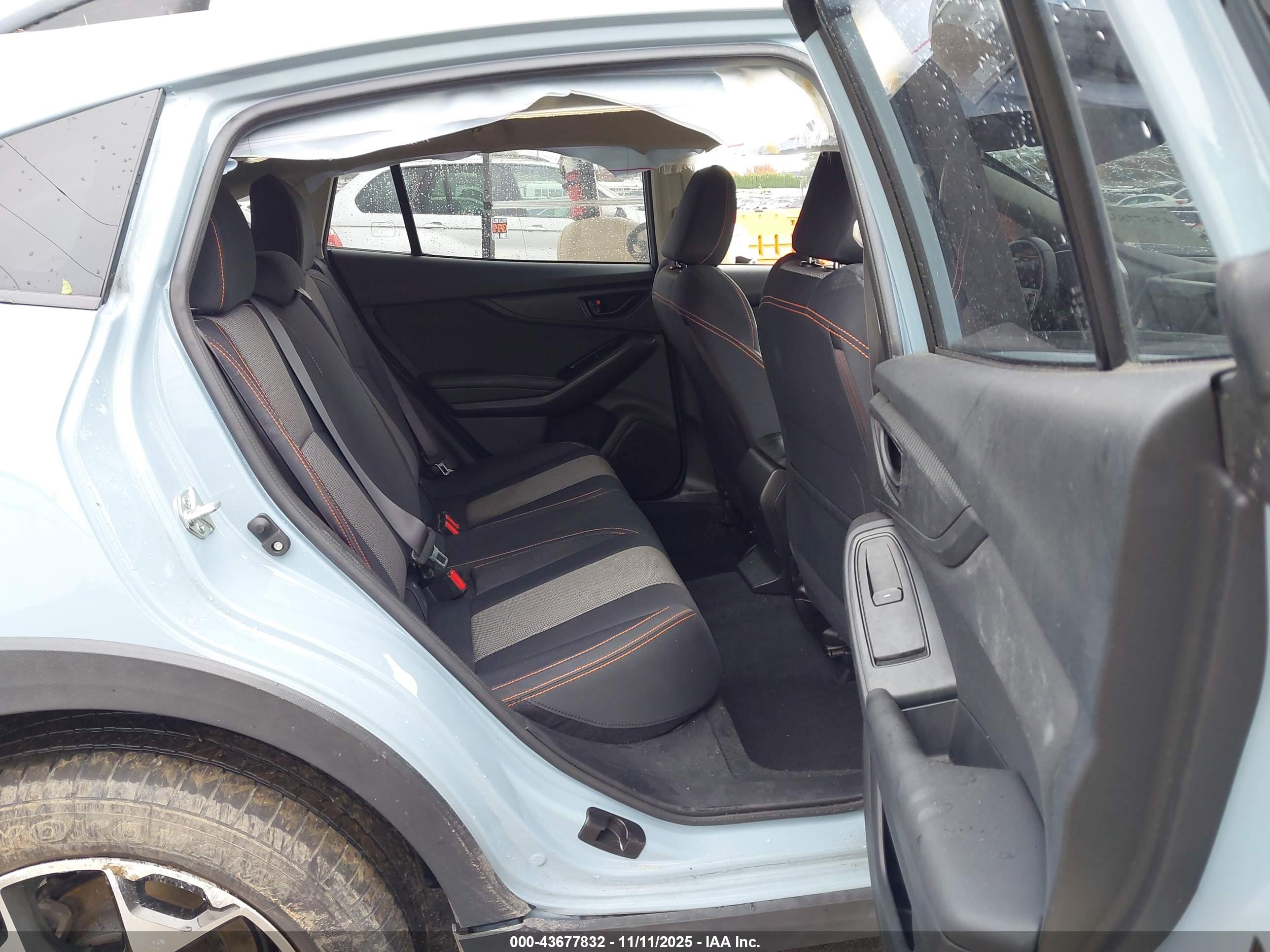 SUBARU CROSSTREK image 8
