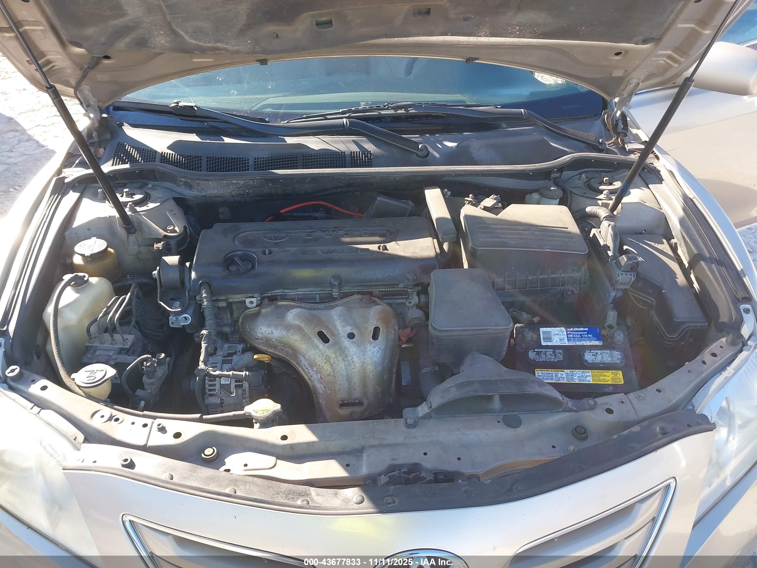 TOYOTA CAMRY image 10