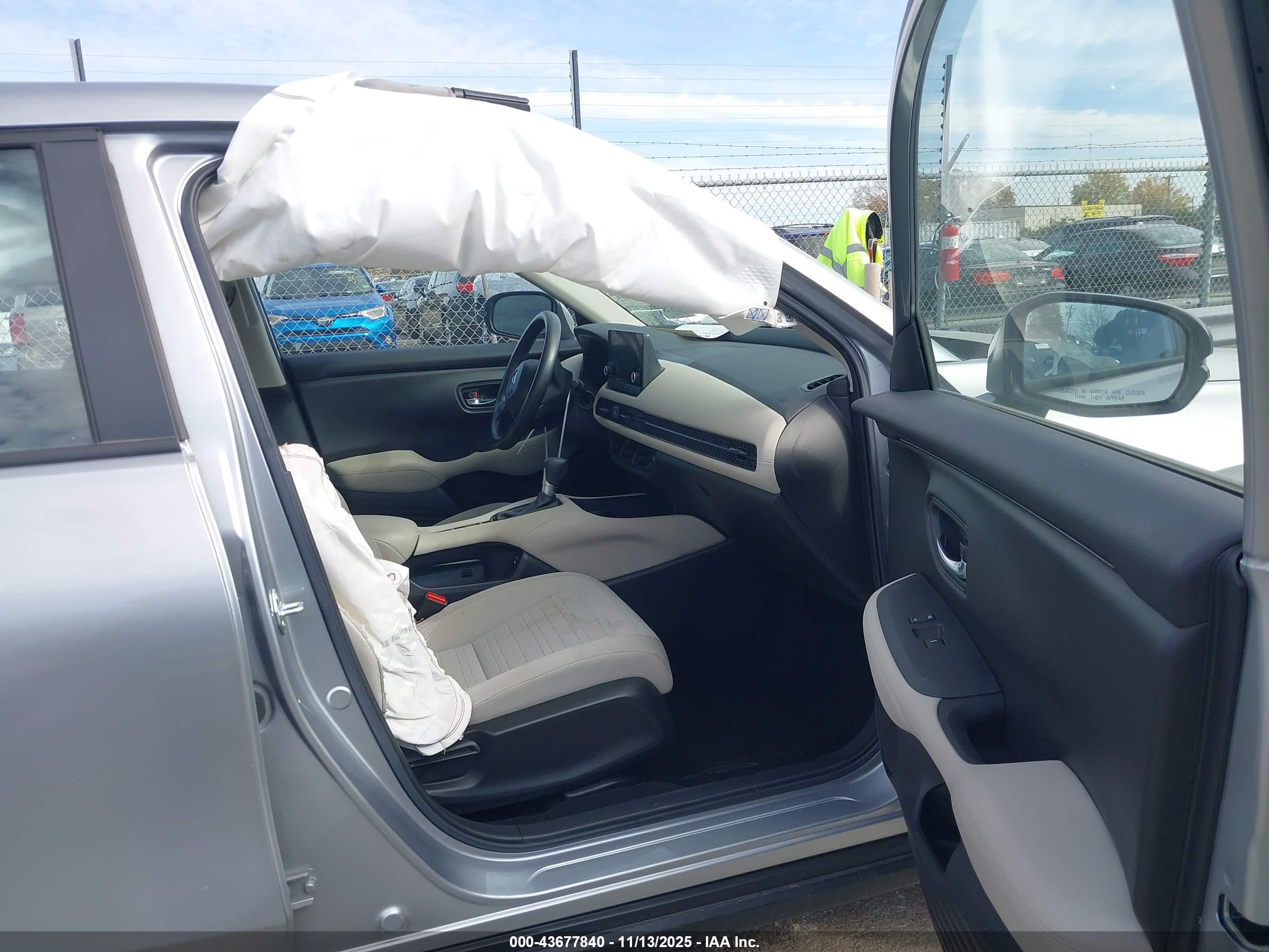 HONDA HR-V image 5