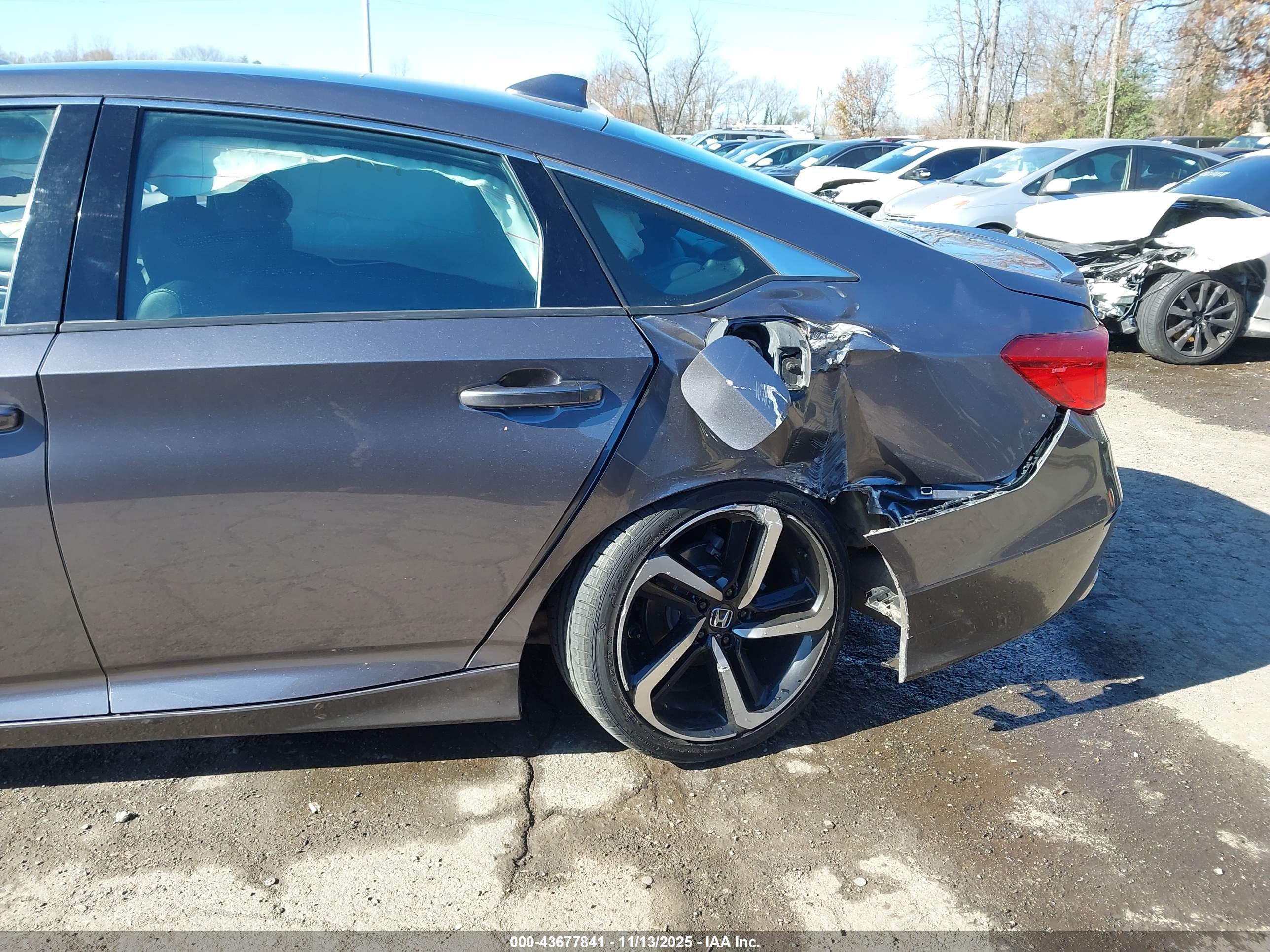 HONDA ACCORD image 6