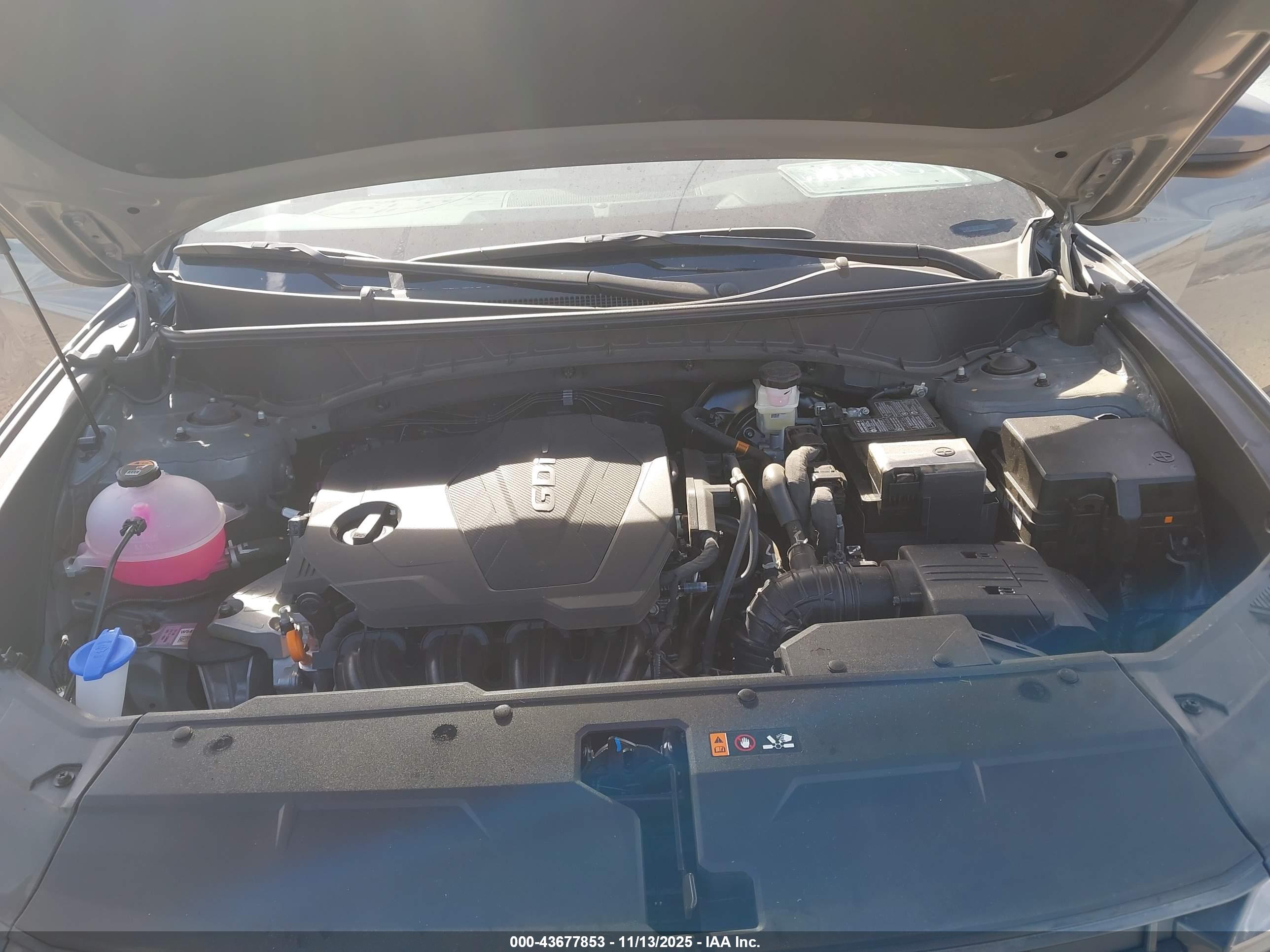HYUNDAI TUCSON image 10