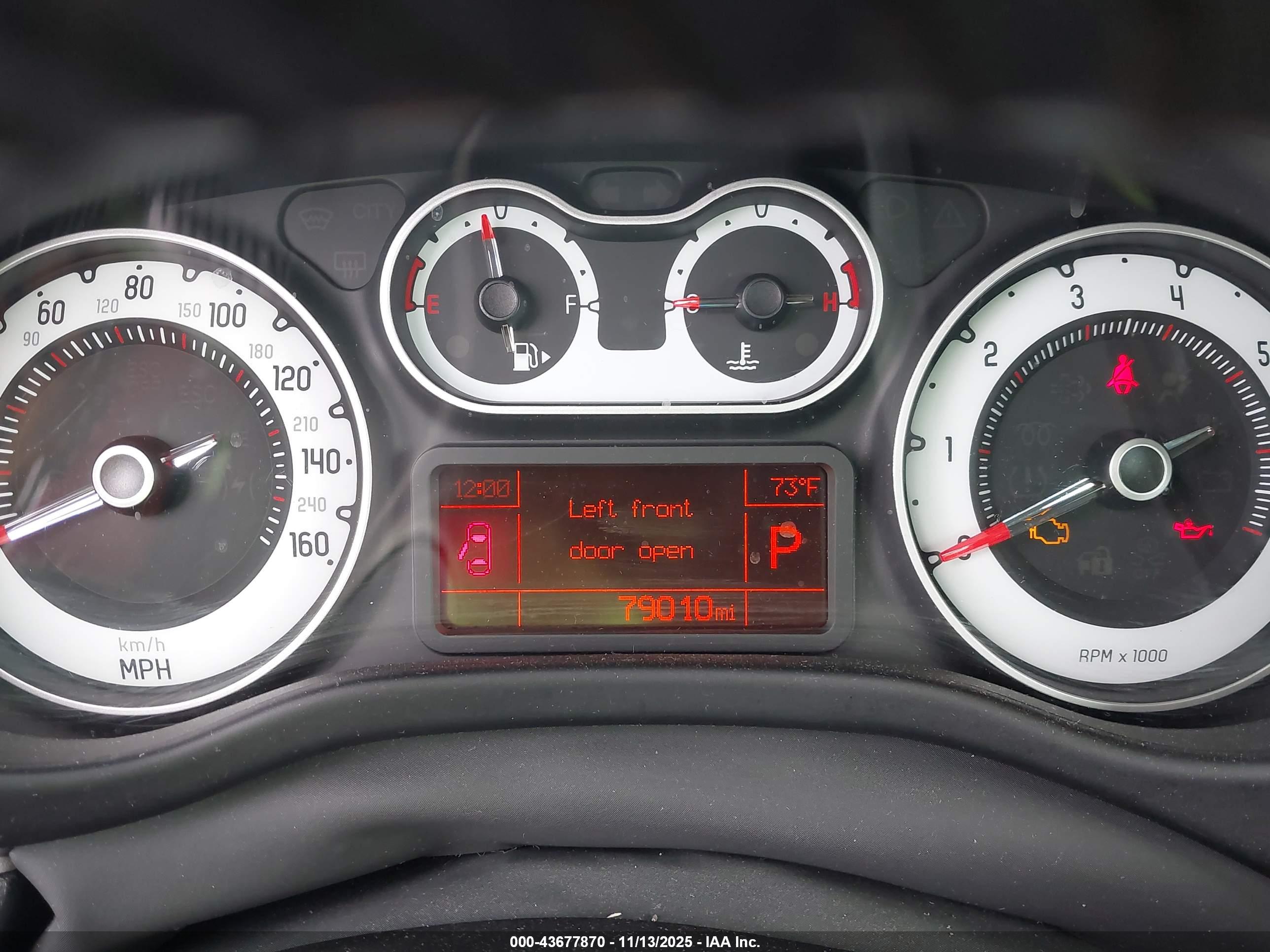 FIAT 500L image 7