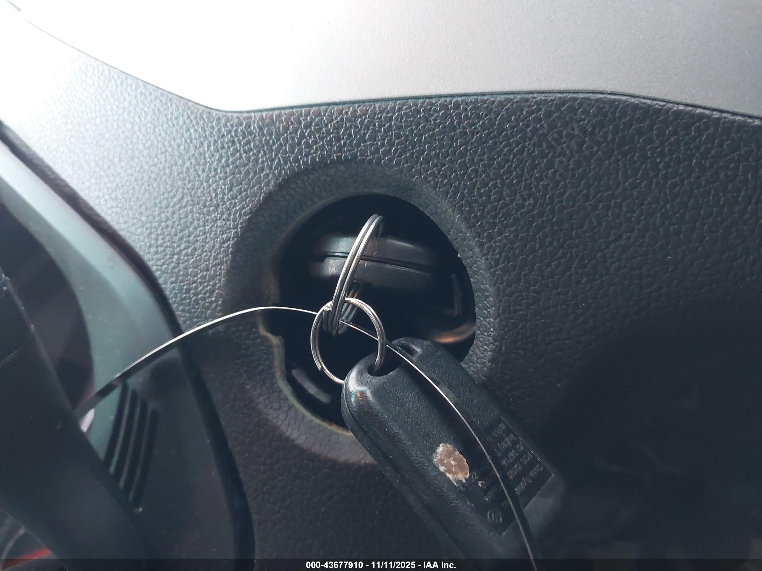 FORD EXPLORER image 11