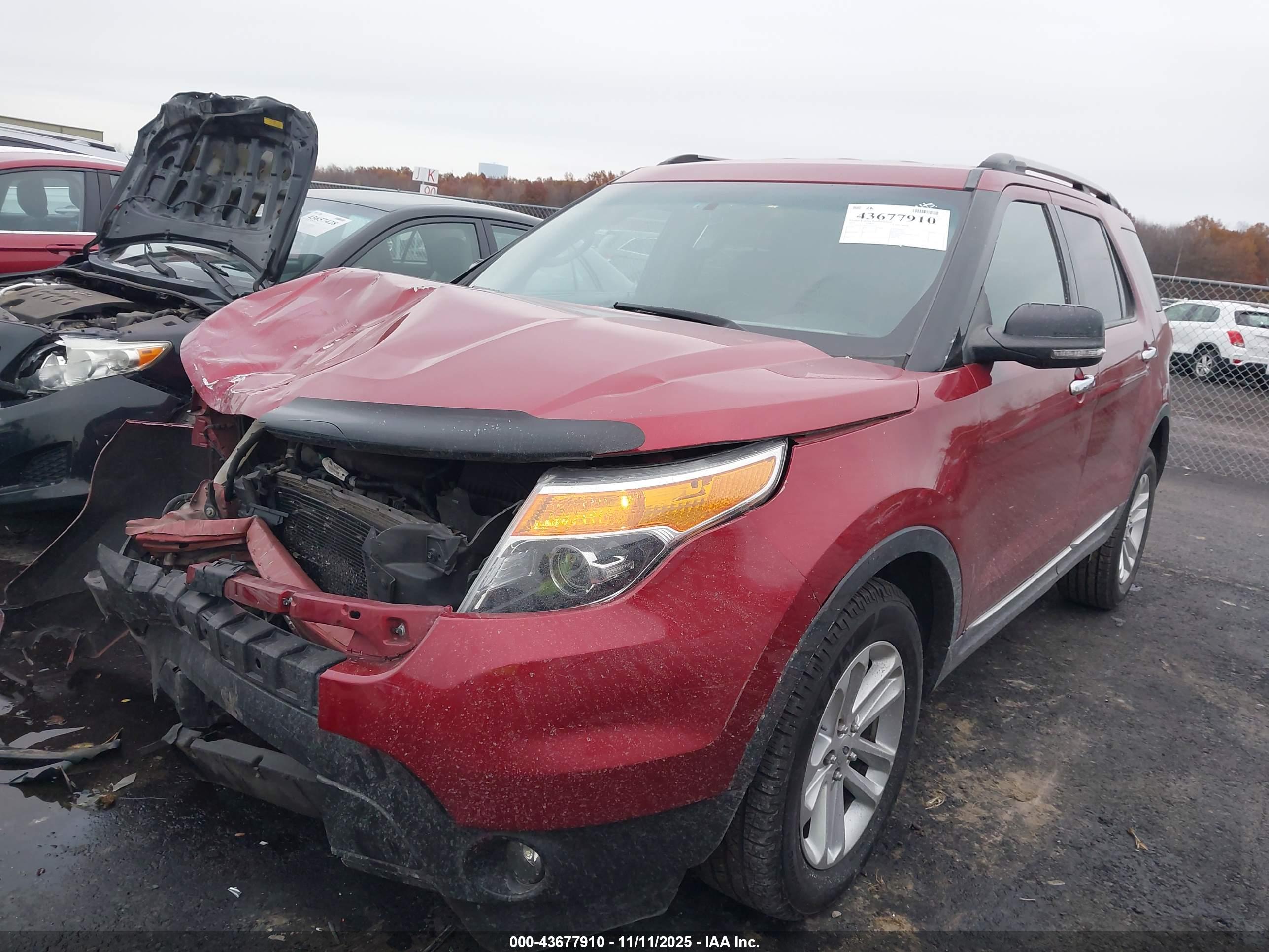 FORD EXPLORER image 2