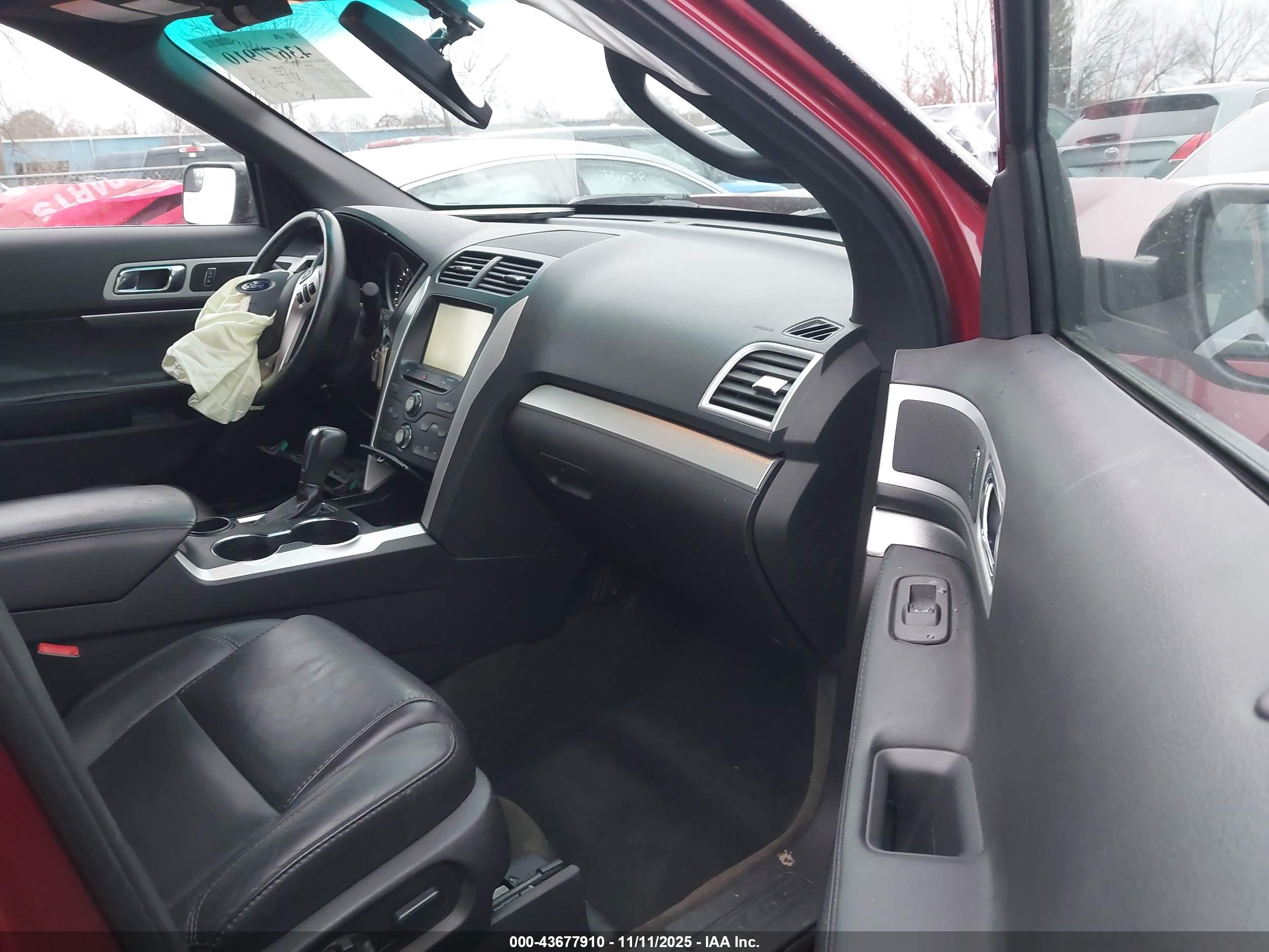 FORD EXPLORER image 5