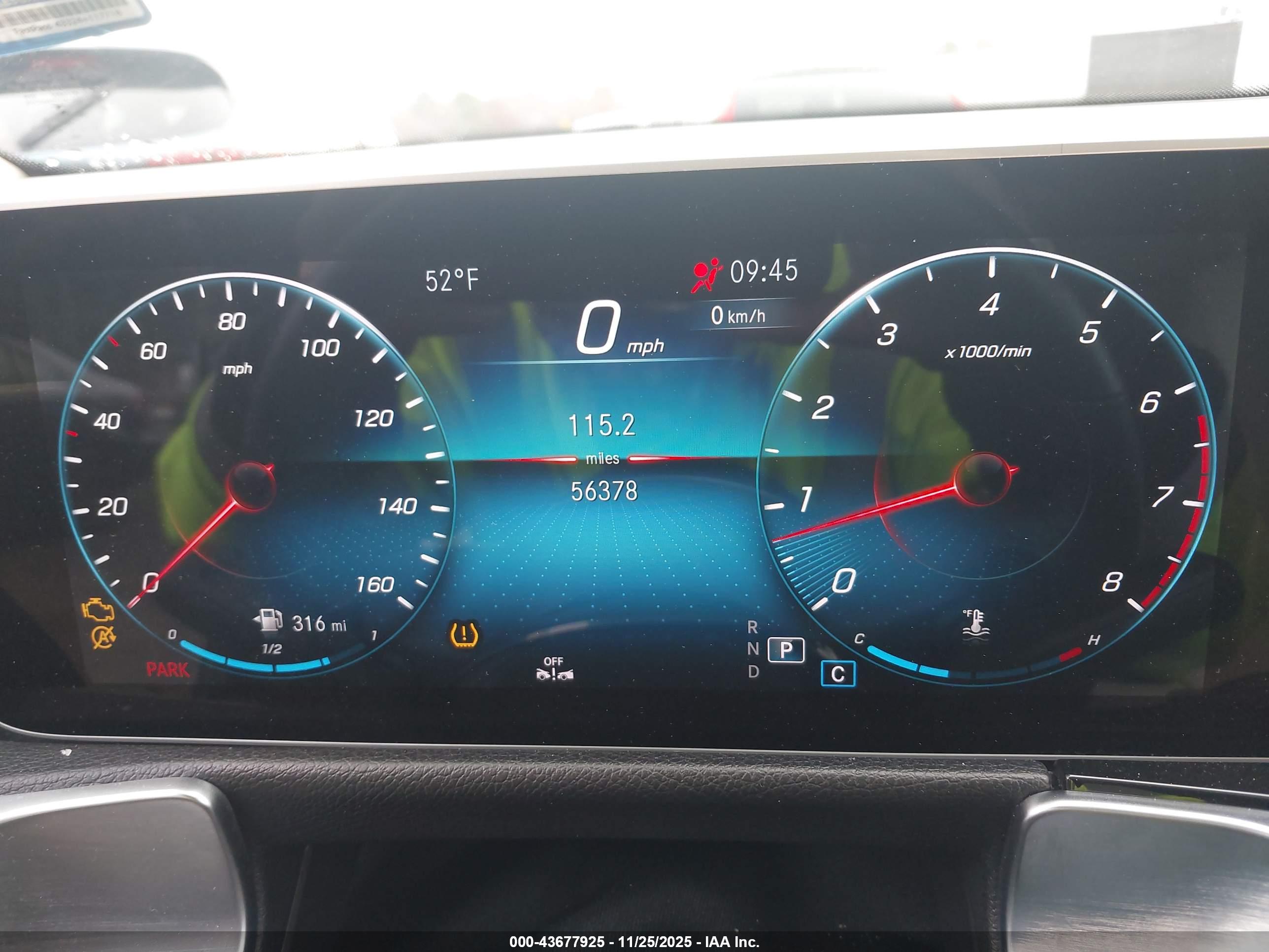 MERCEDES-BENZ GLB image 7