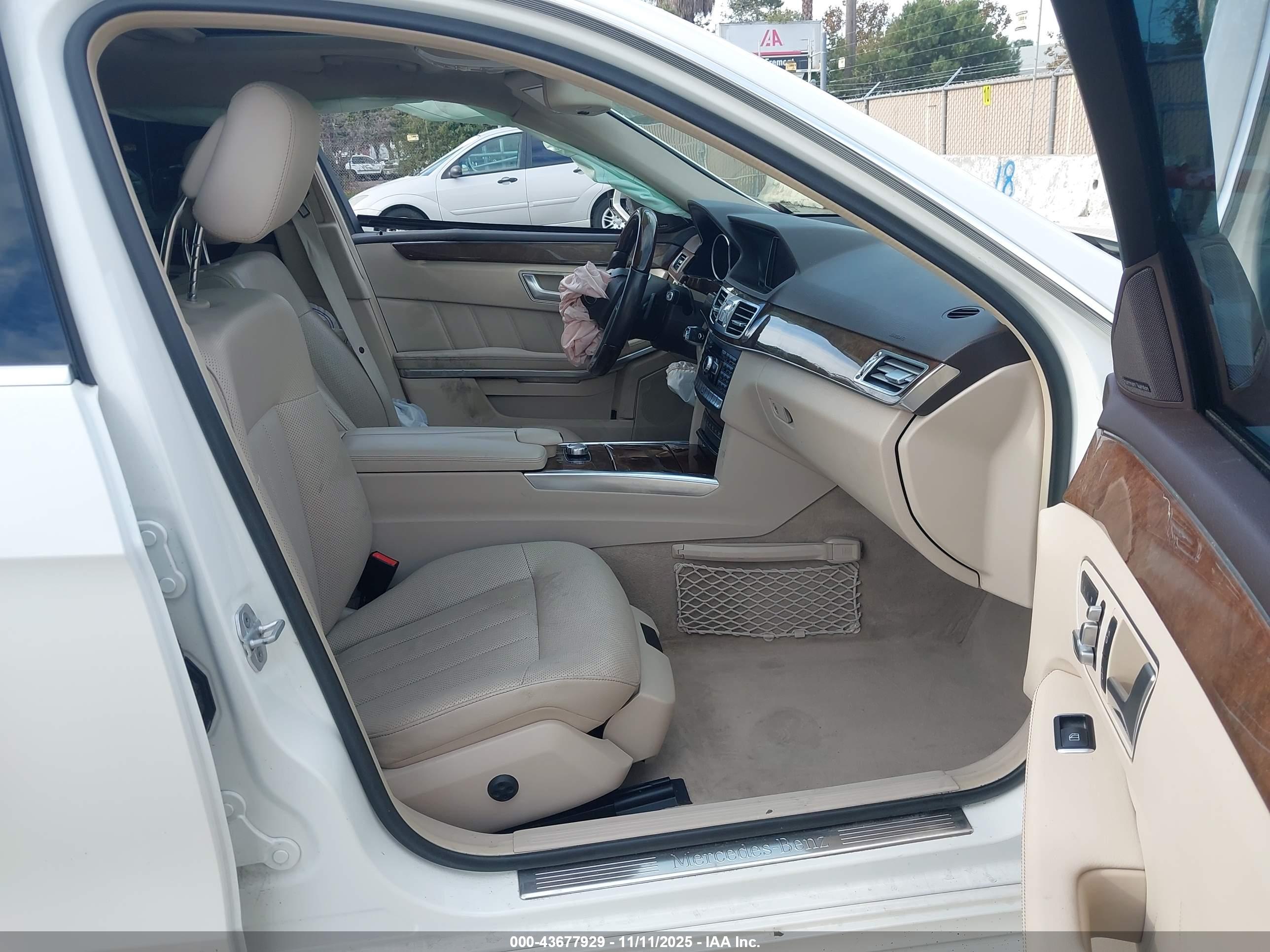 MERCEDES-BENZ E image 5