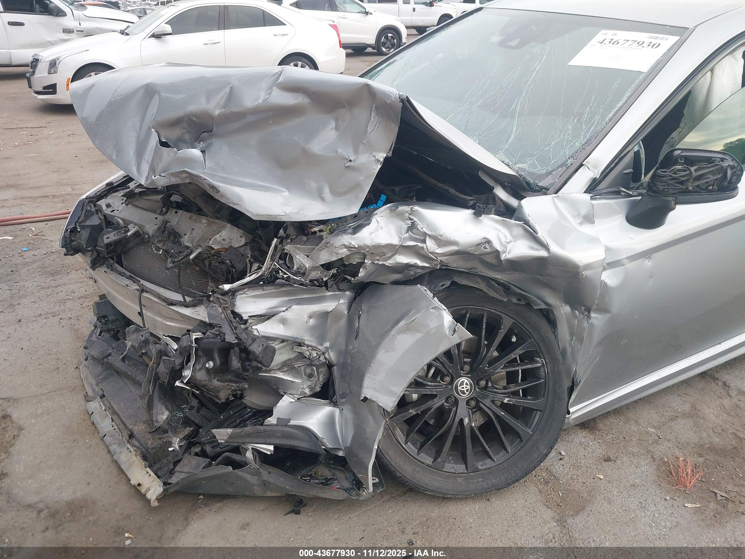 TOYOTA CAMRY image 6