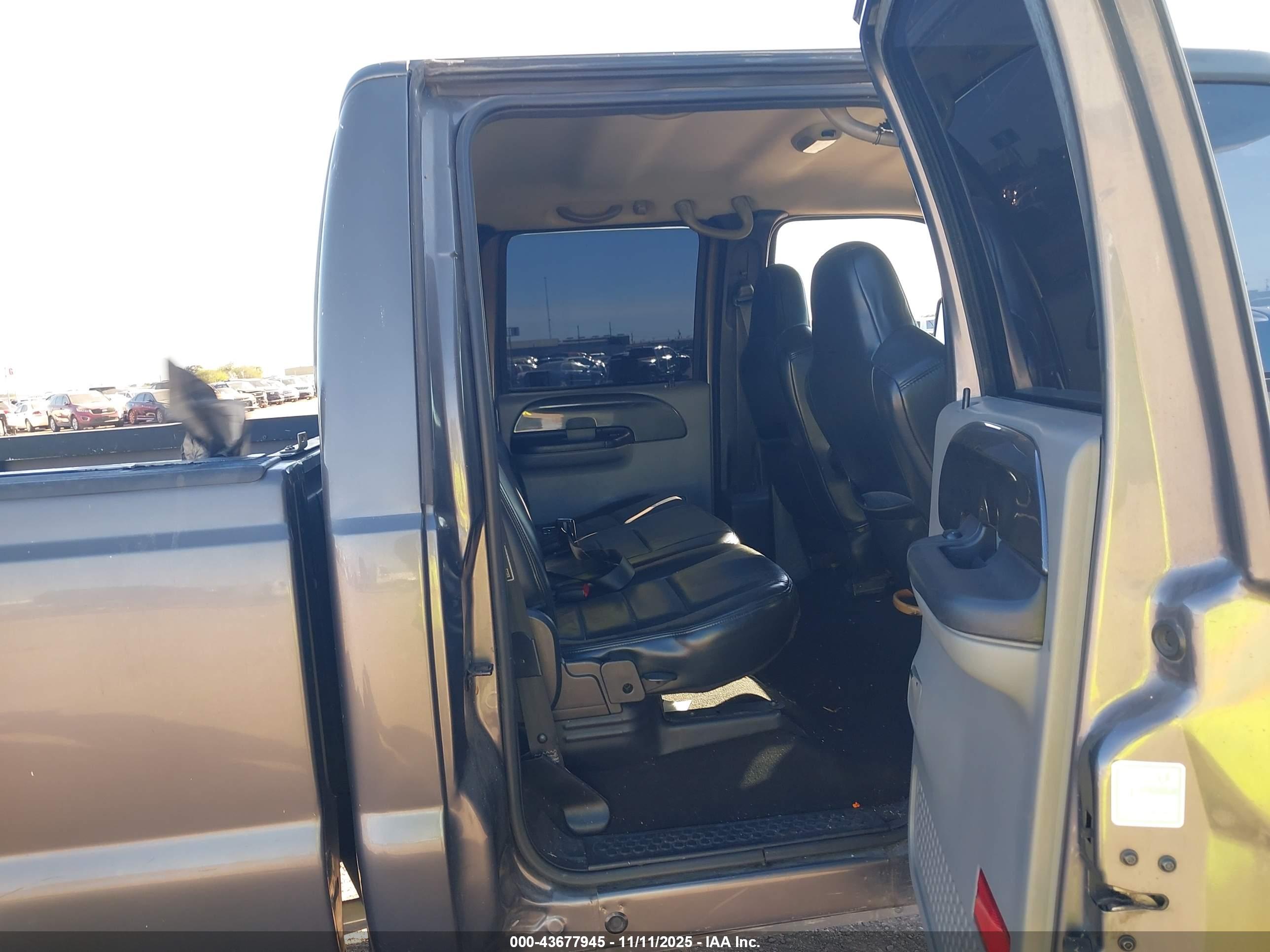 FORD F-250 image 8