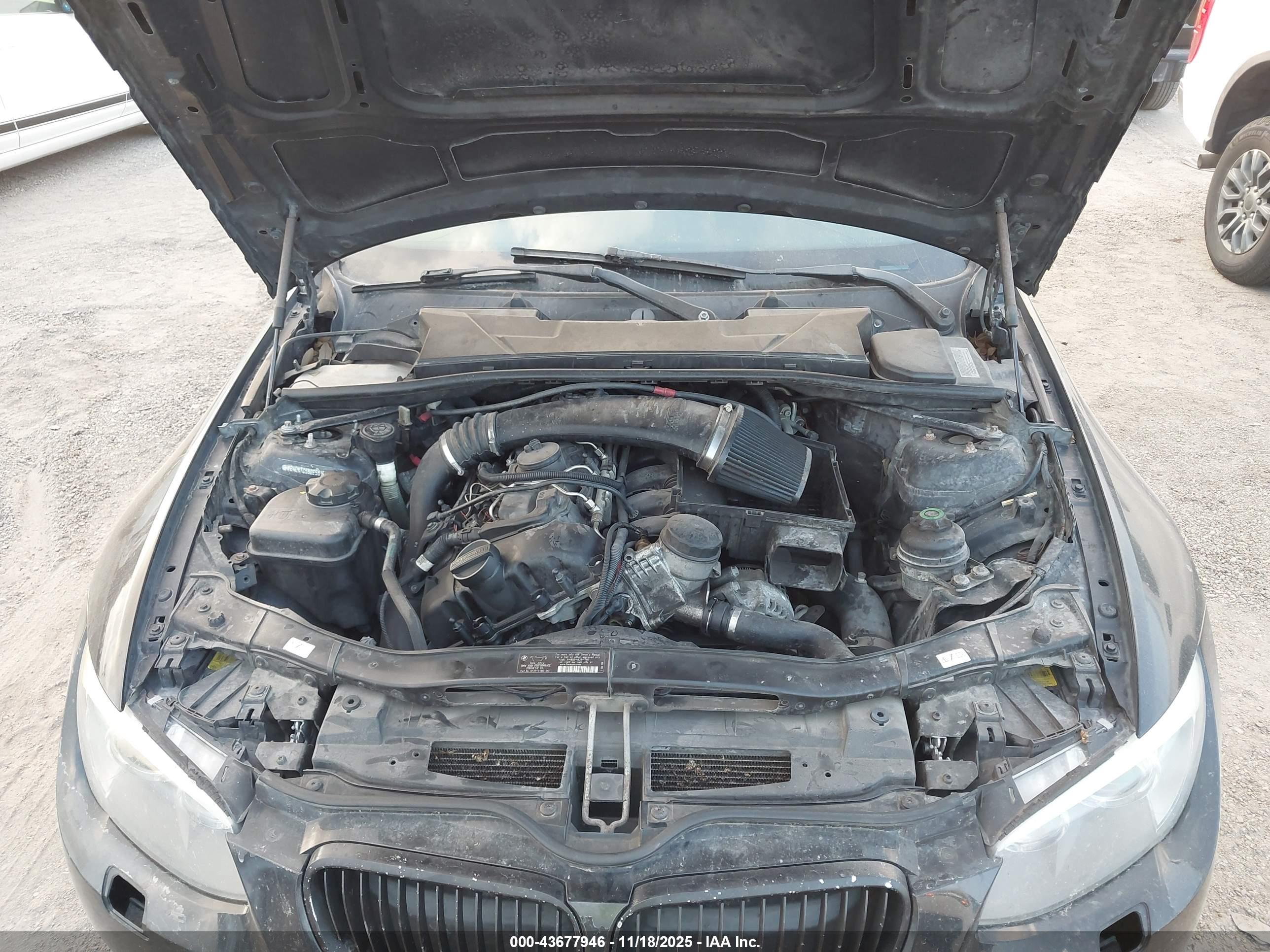 BMW 335I image 10