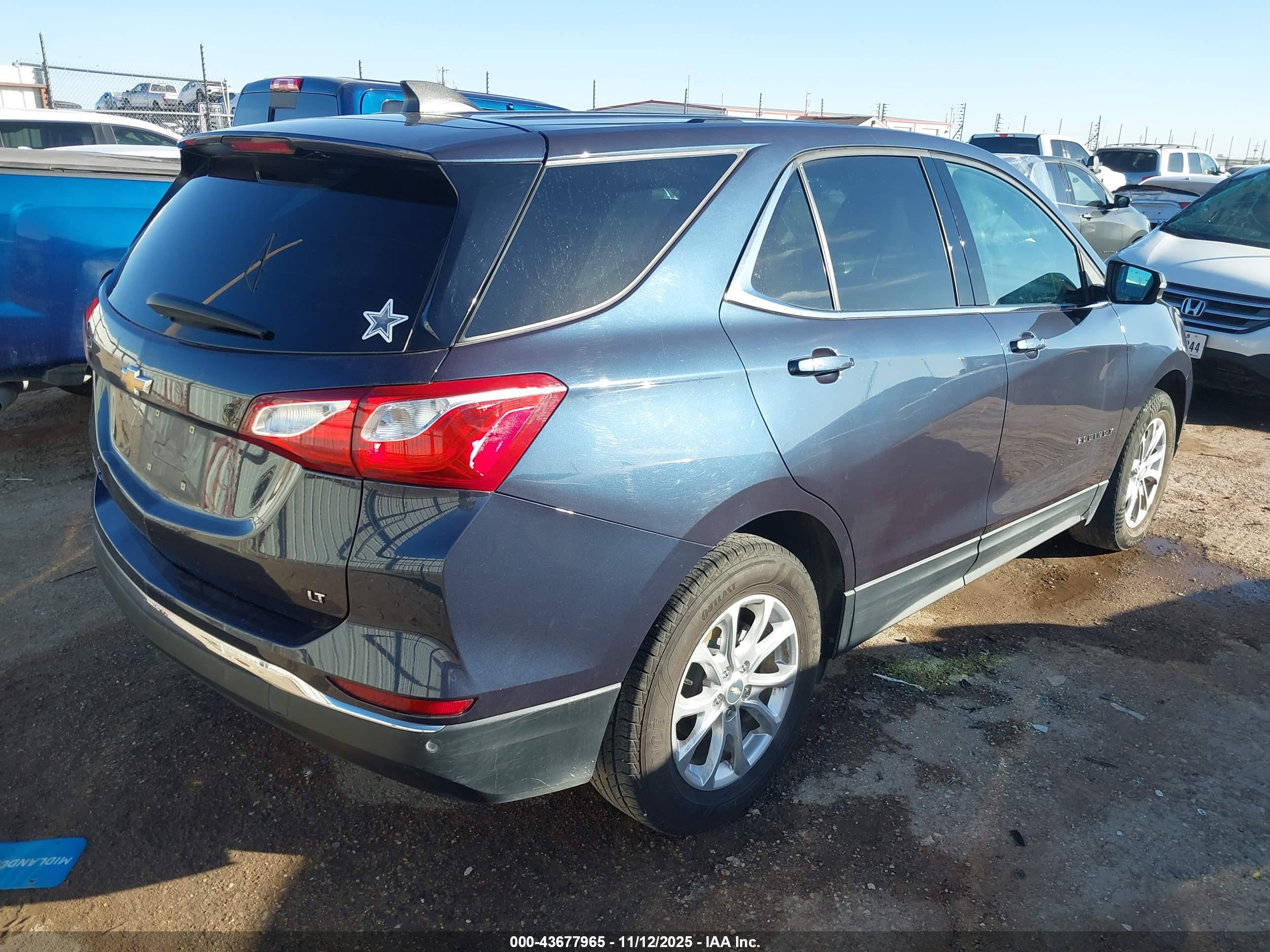 CHEVROLET EQUINOX image 4