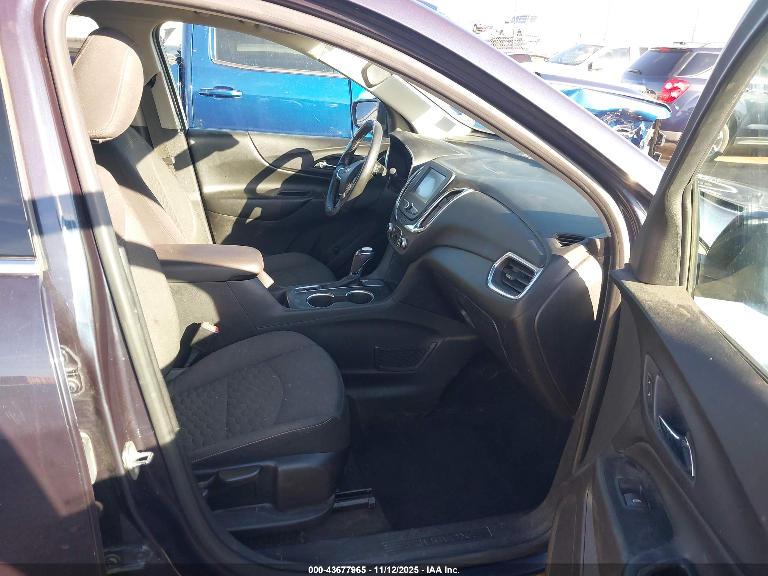 CHEVROLET EQUINOX image 5