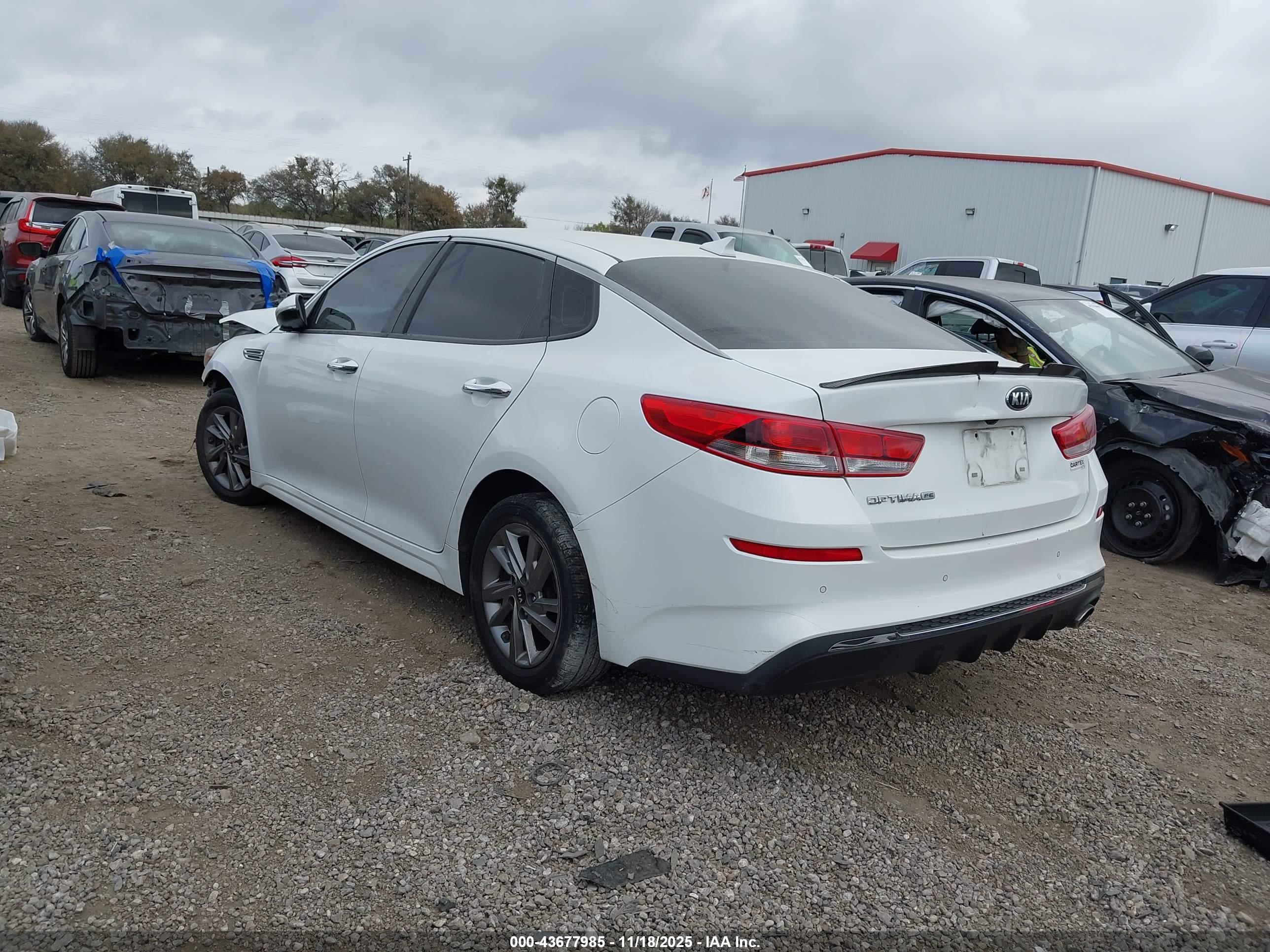KIA OPTIMA image 3