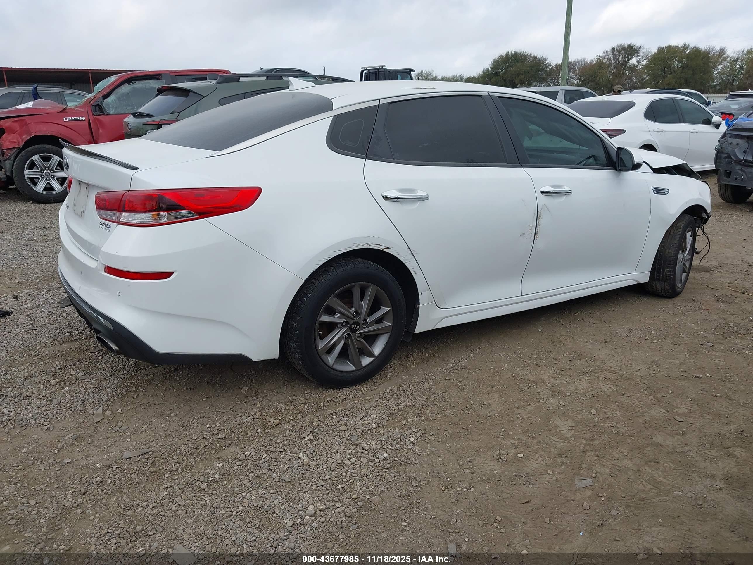 KIA OPTIMA image 4