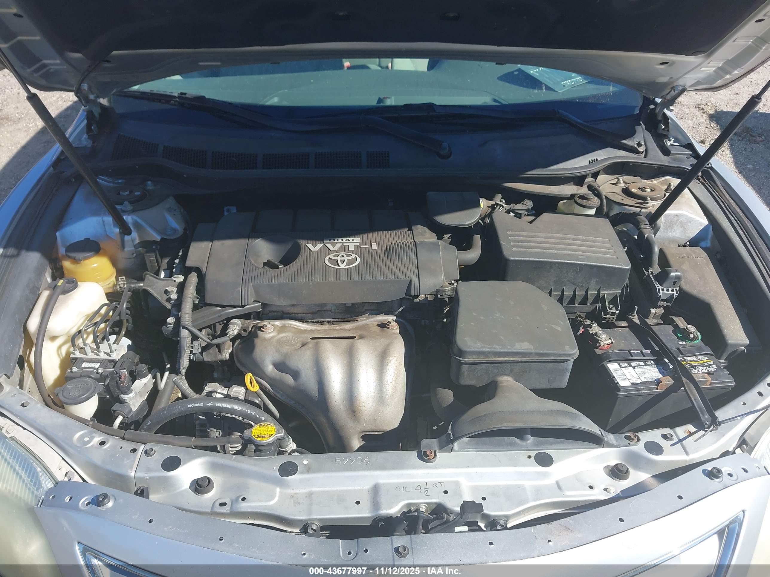 TOYOTA CAMRY image 10