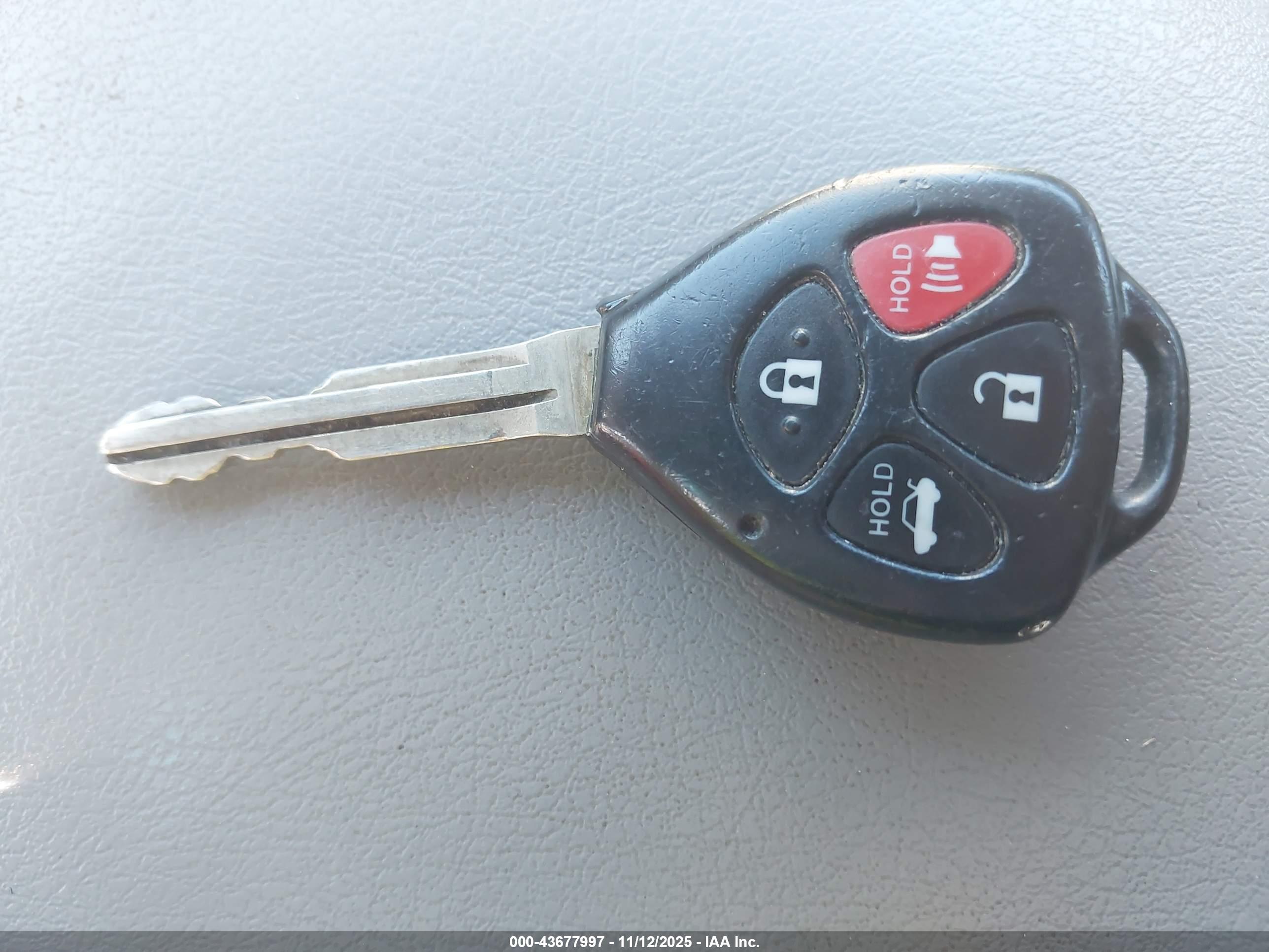 TOYOTA CAMRY image 11