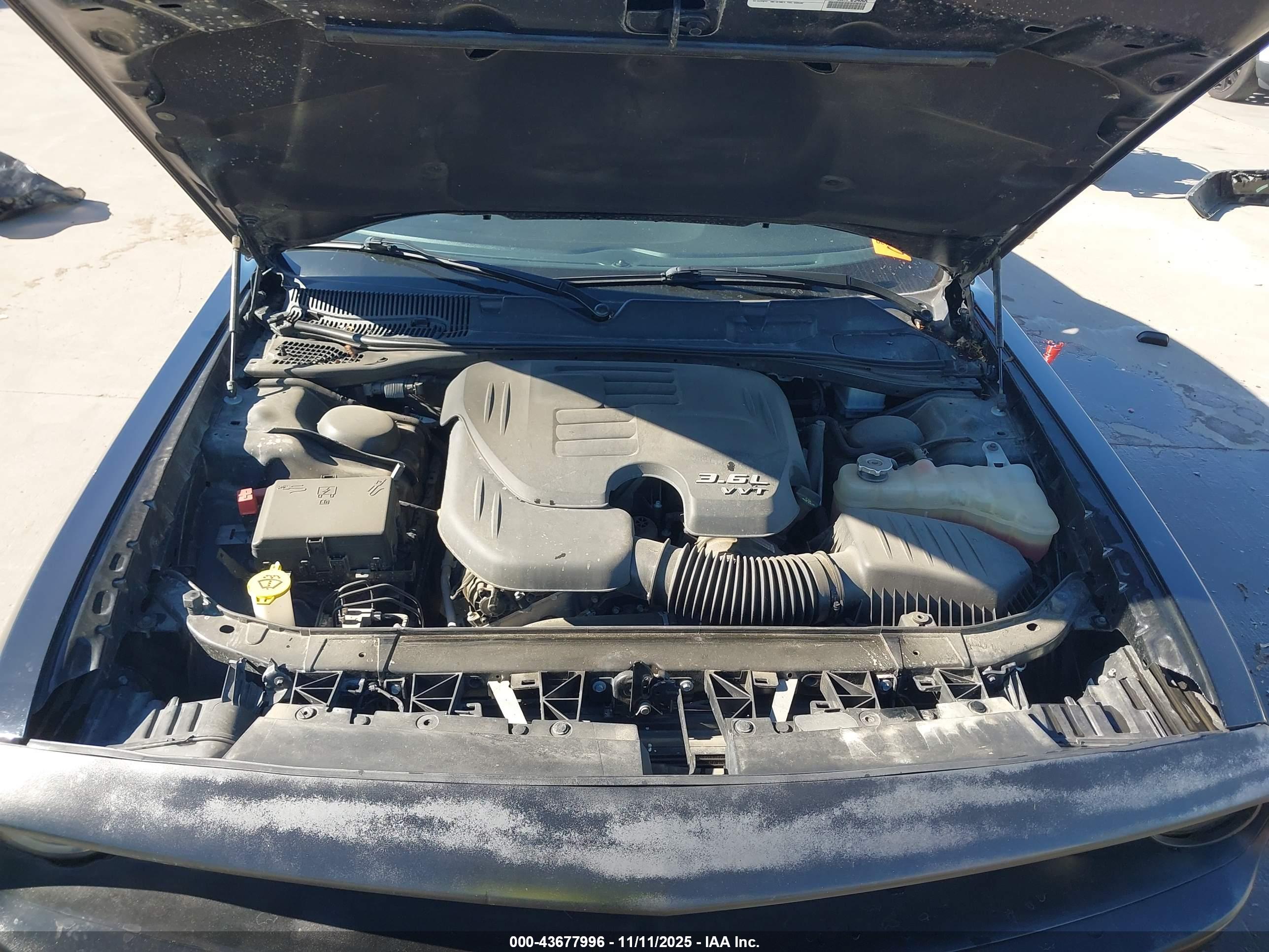 DODGE CHALLENGER image 10