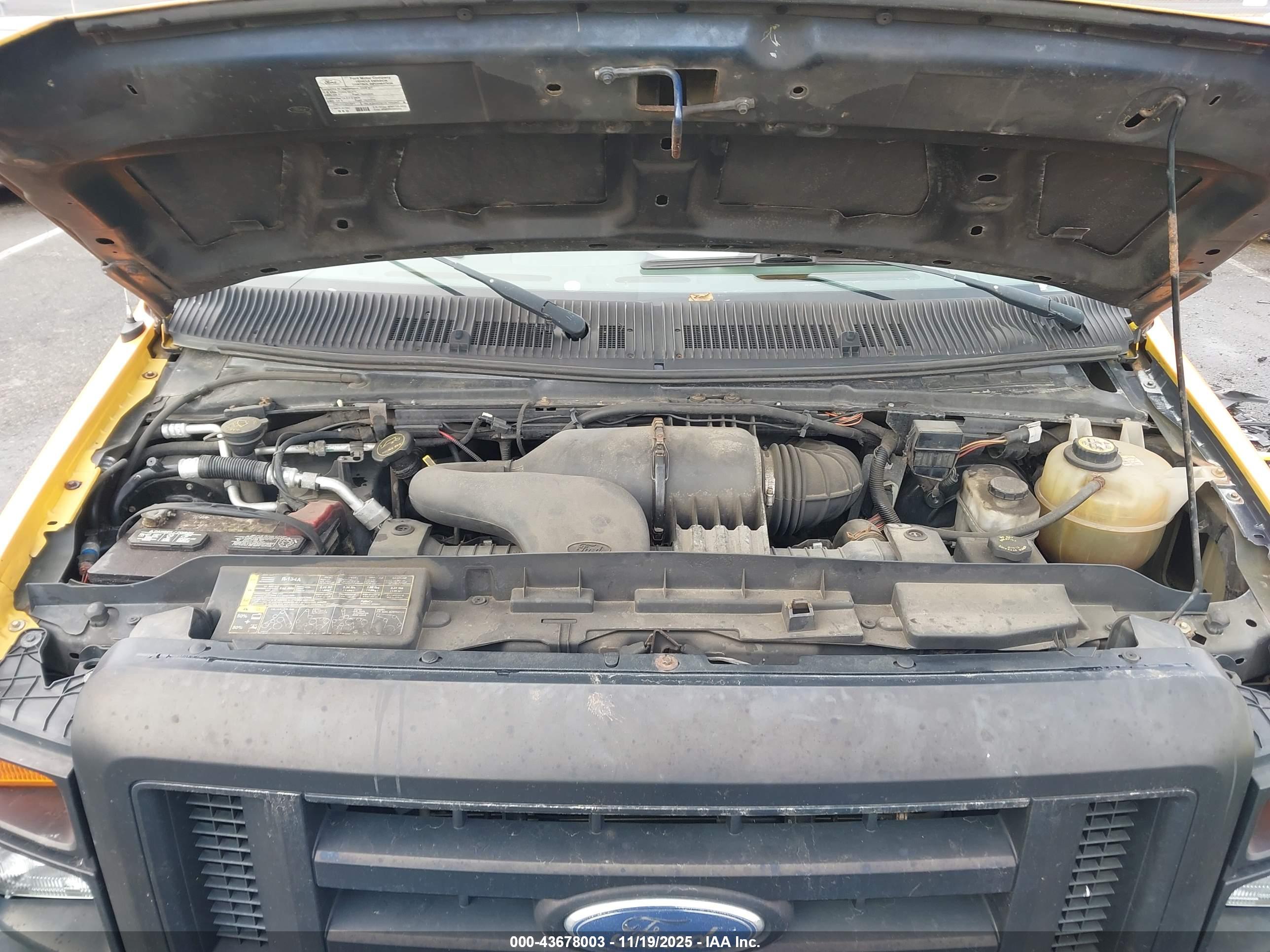 FORD E-250 image 10