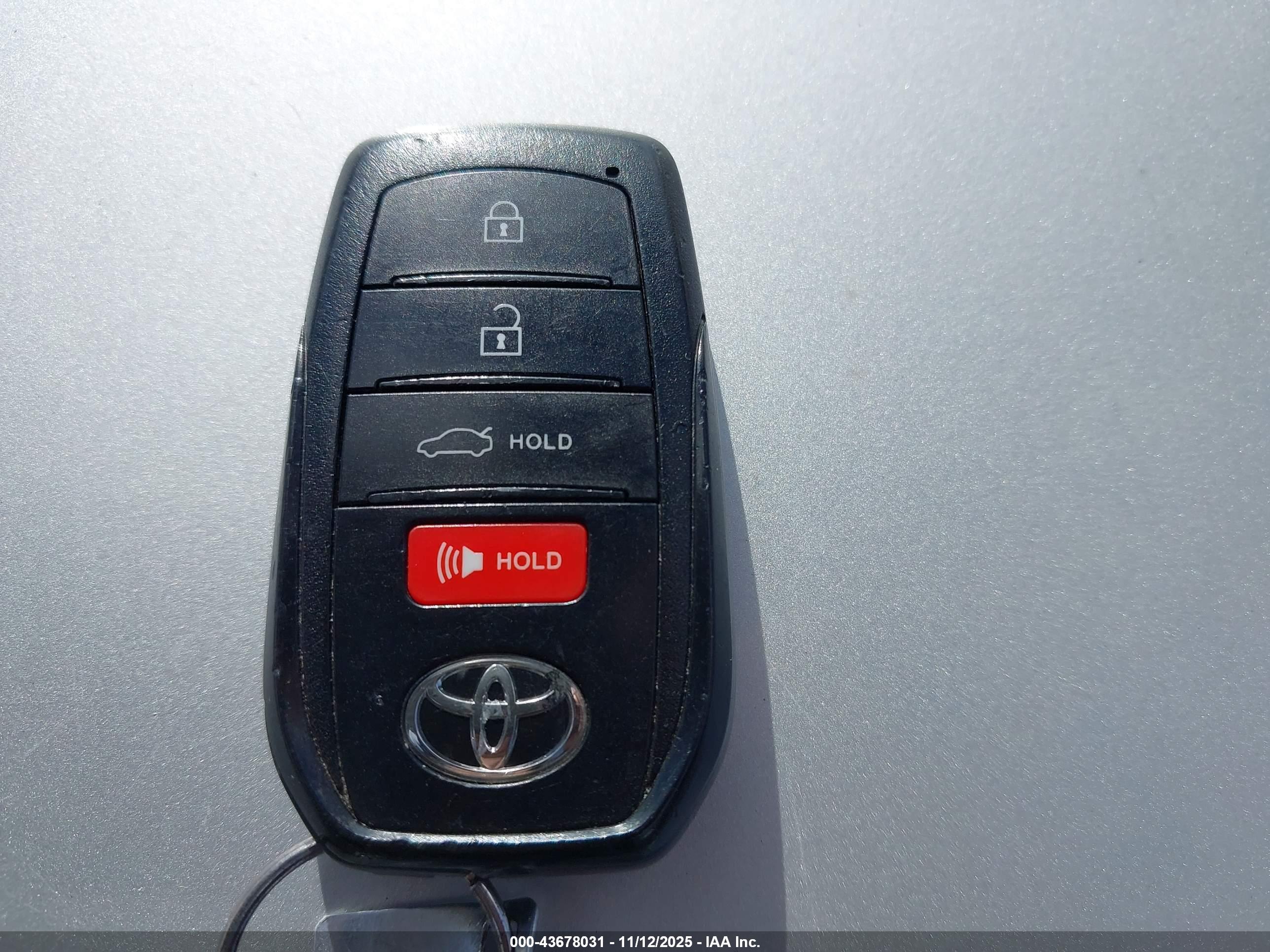 TOYOTA COROLLA image 11