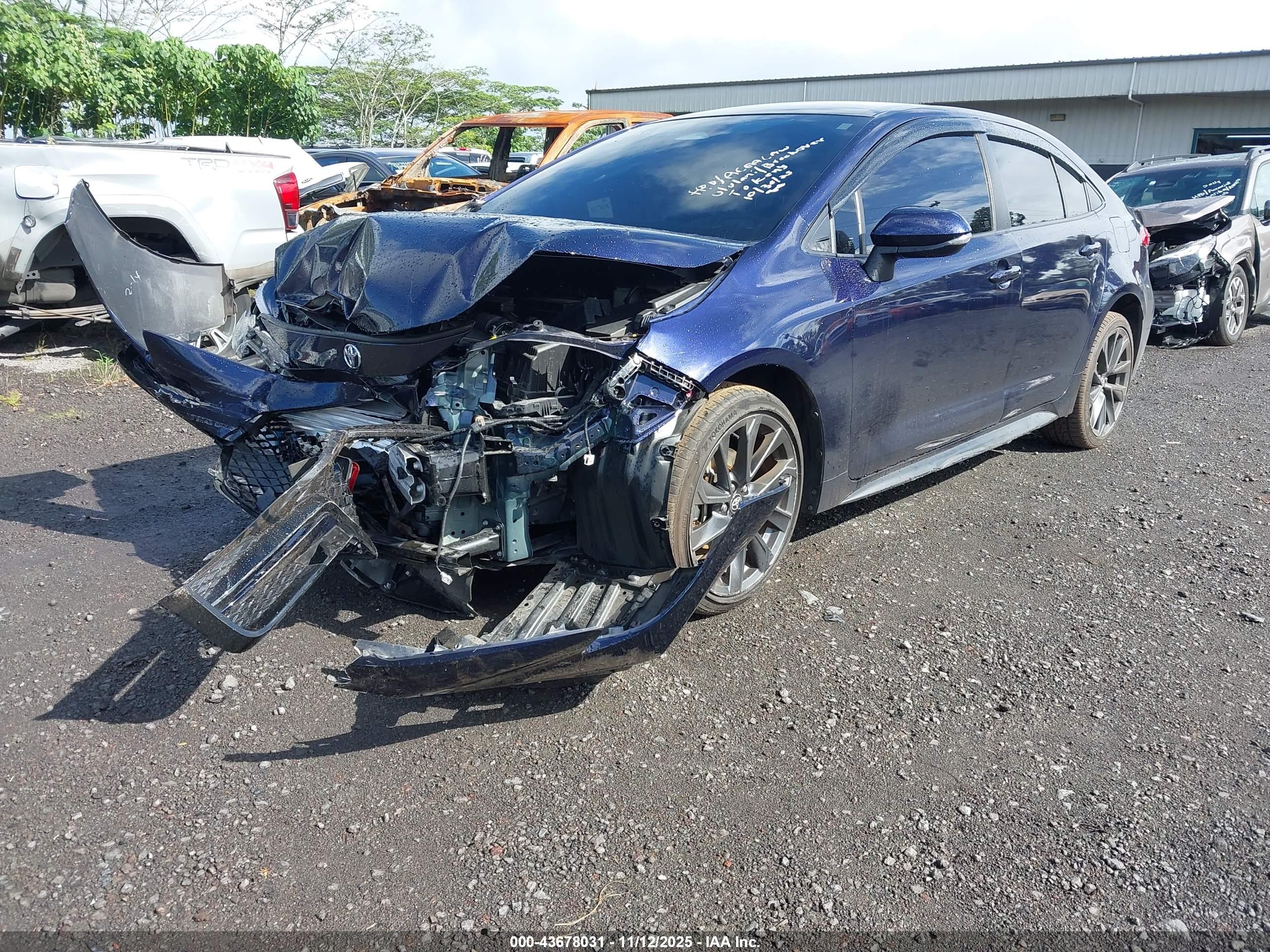 TOYOTA COROLLA image 2