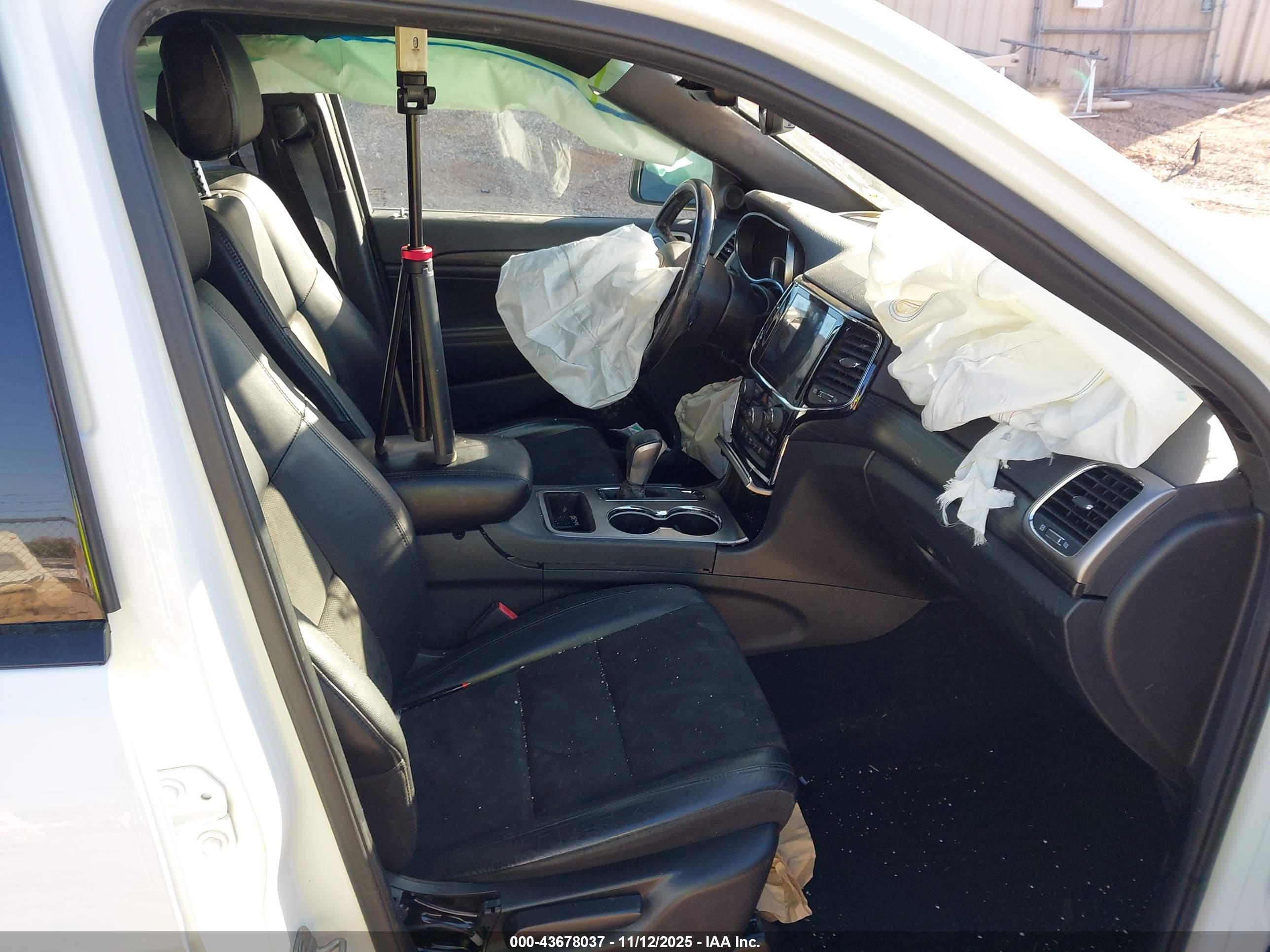 JEEP GRAND image 5