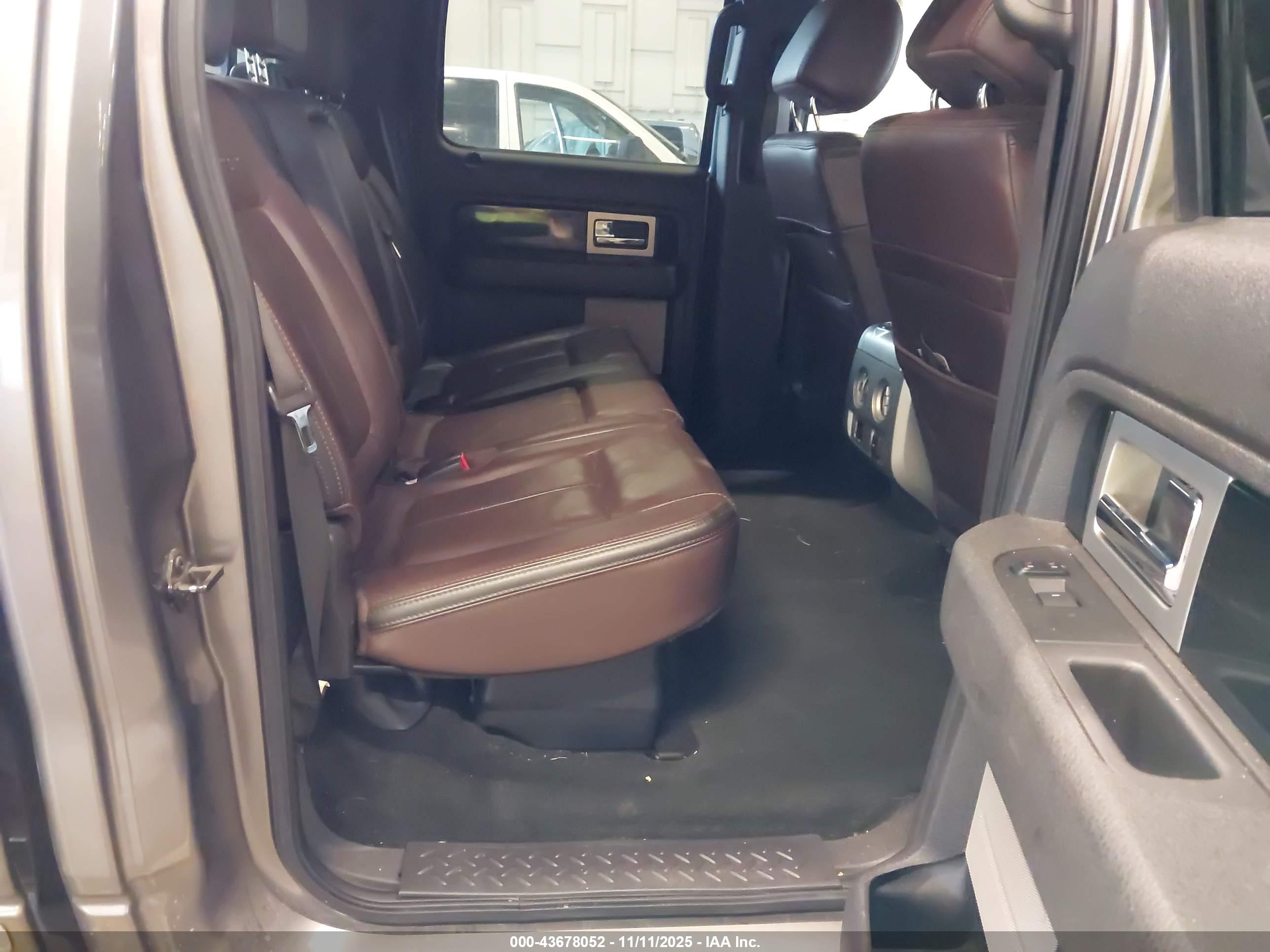 FORD F-150 image 8